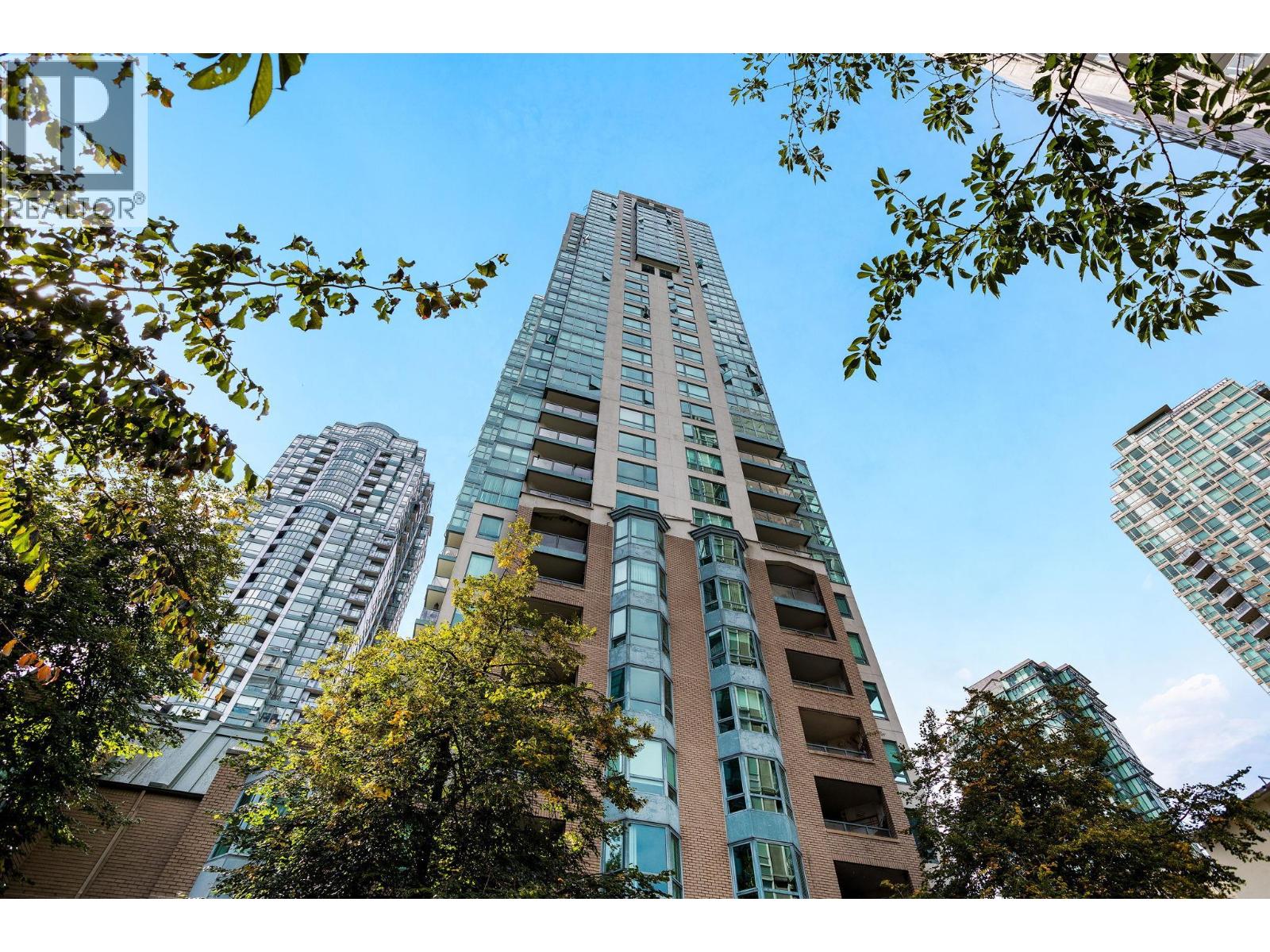 1702 1238 Melville Street Property Photo 1