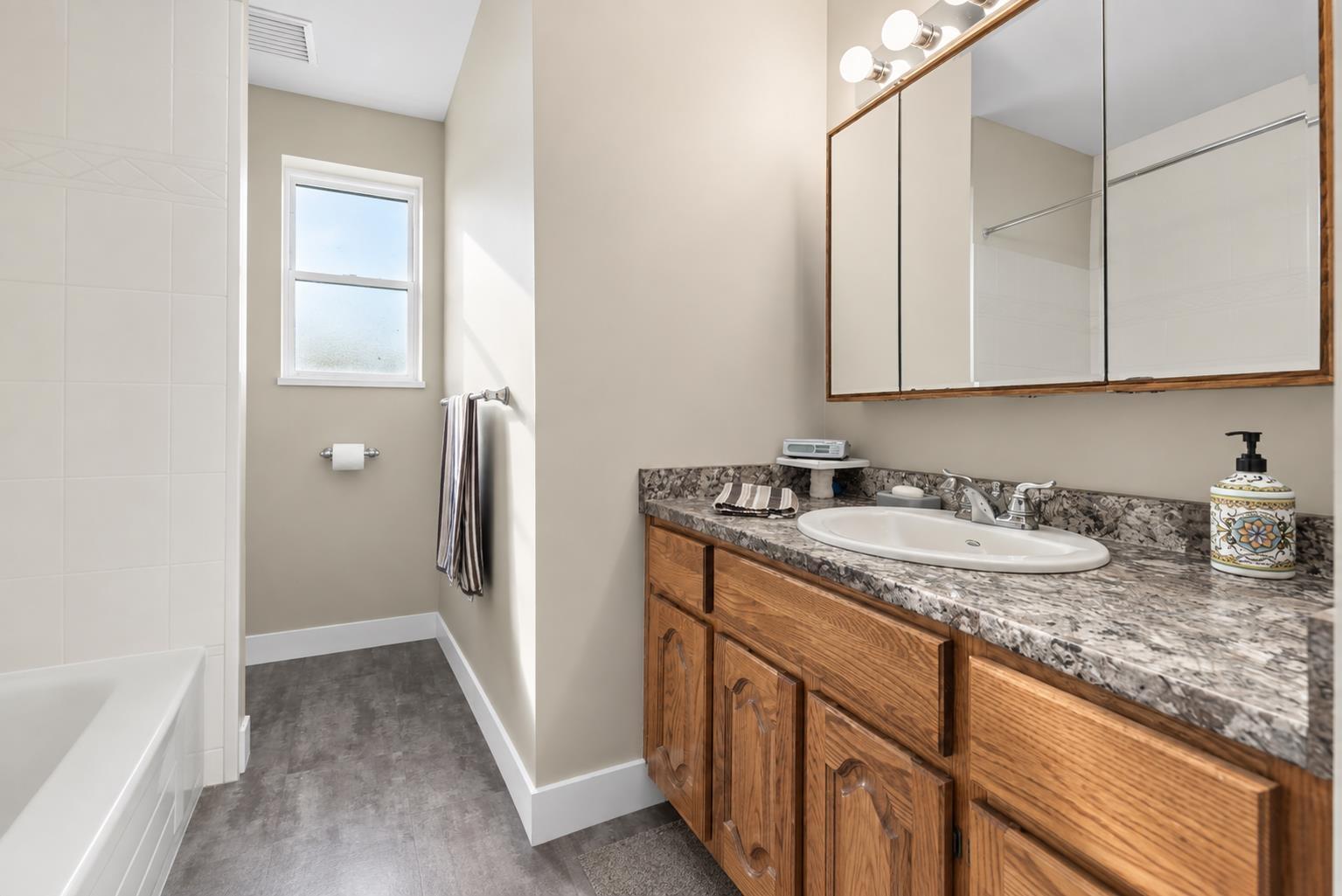 14287 73a Avenue Property Photo 19