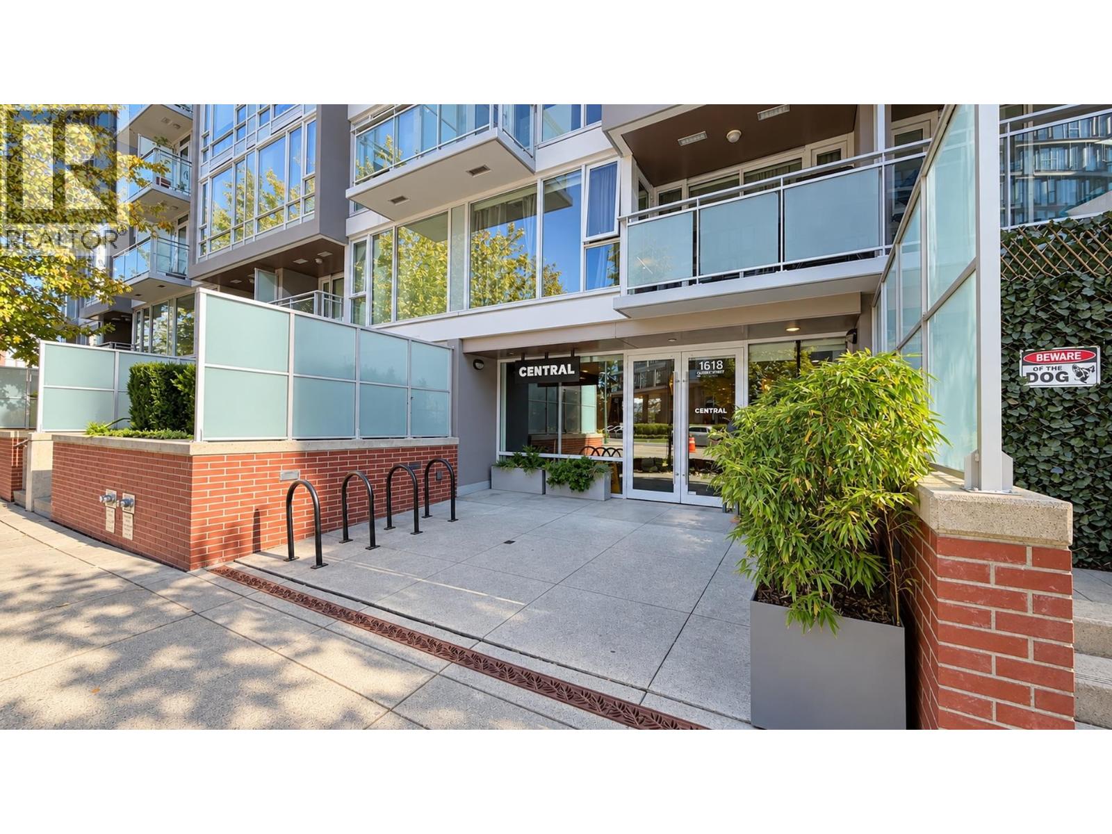 603 1618 Quebec Street Property Photo 1