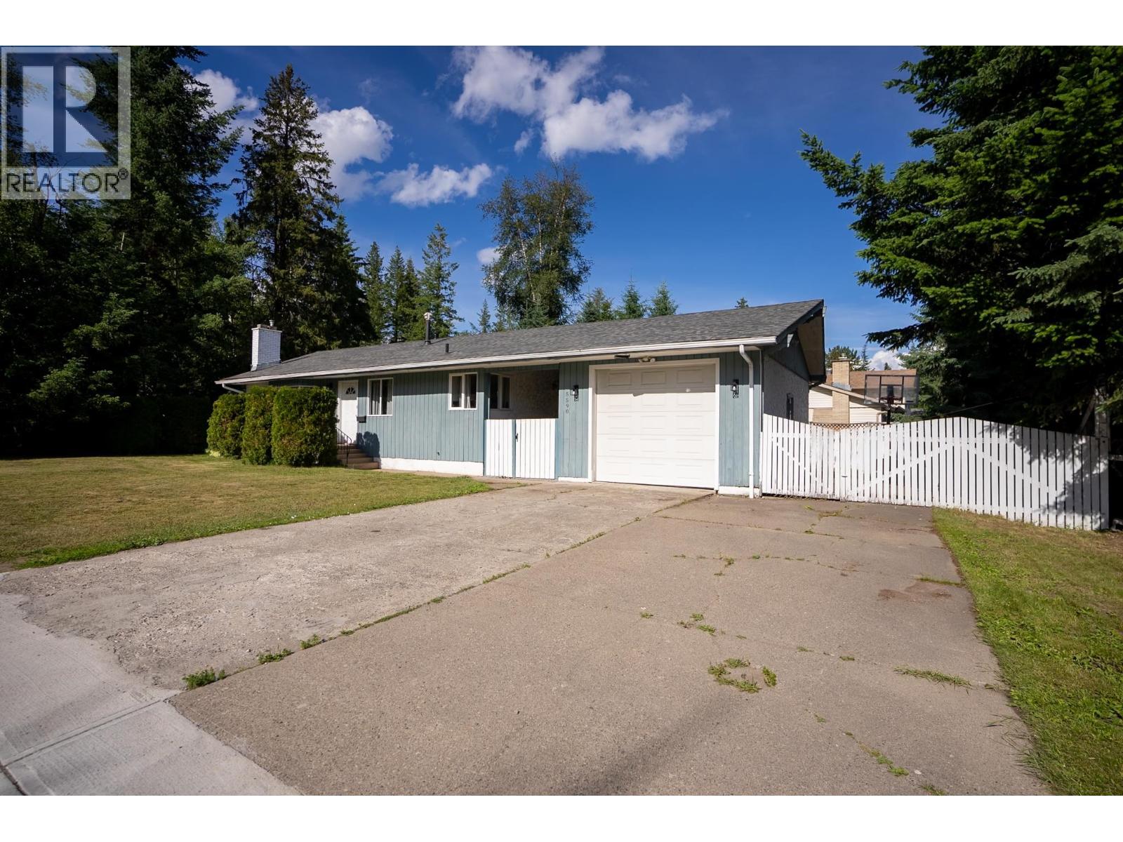 5590 SIMON FRASER AVENUE Property Photo 1