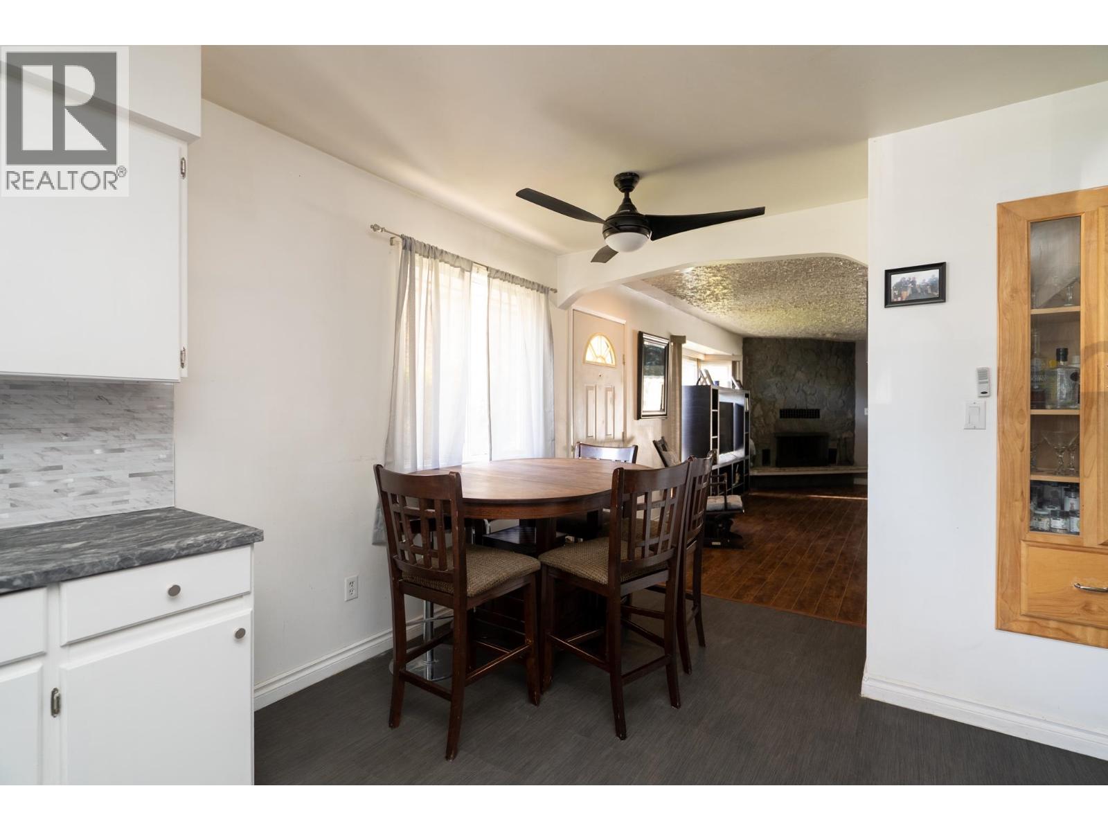 5590 Simon Fraser Avenue Property Photo 10