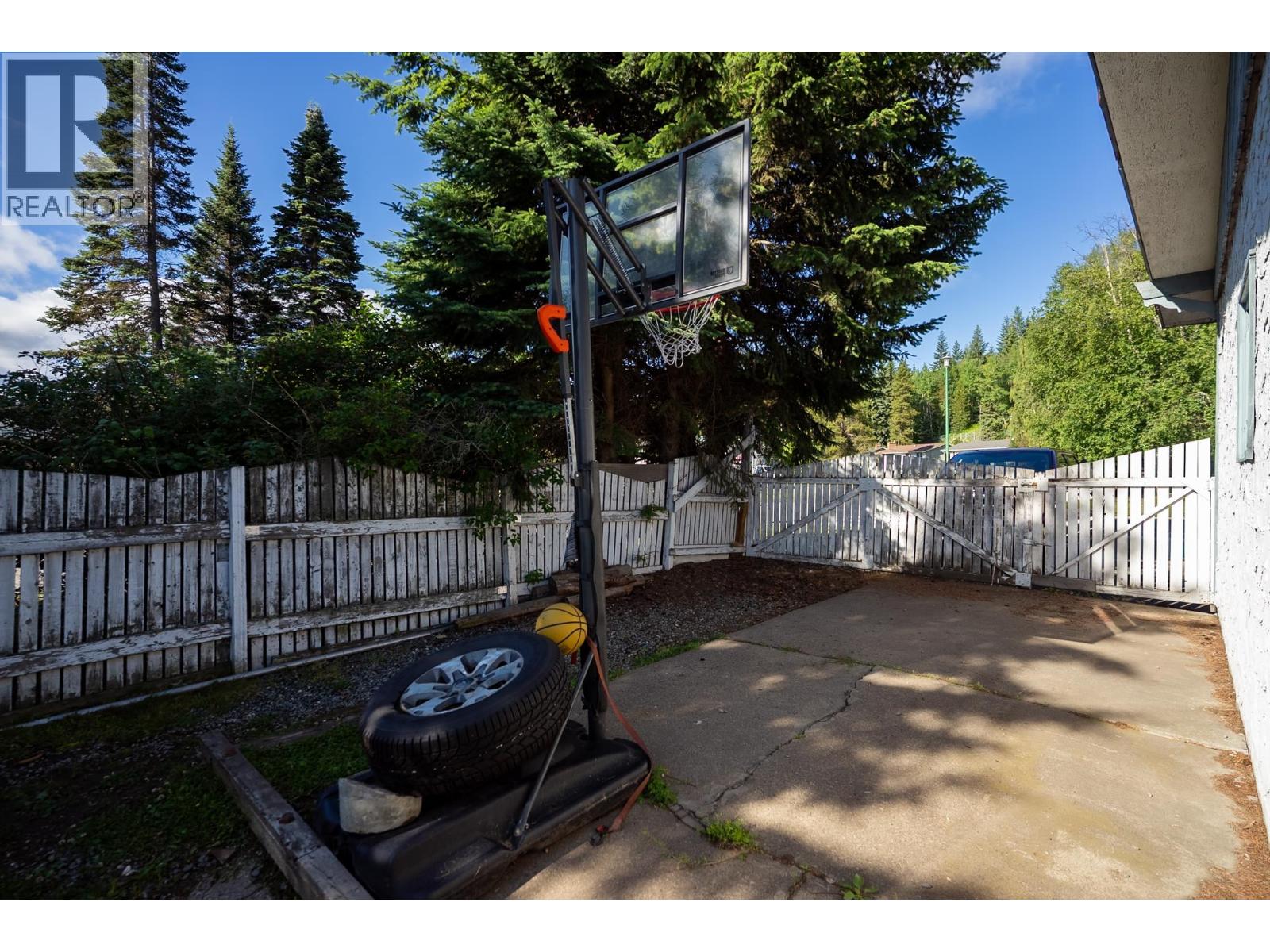 5590 Simon Fraser Avenue Property Photo 30