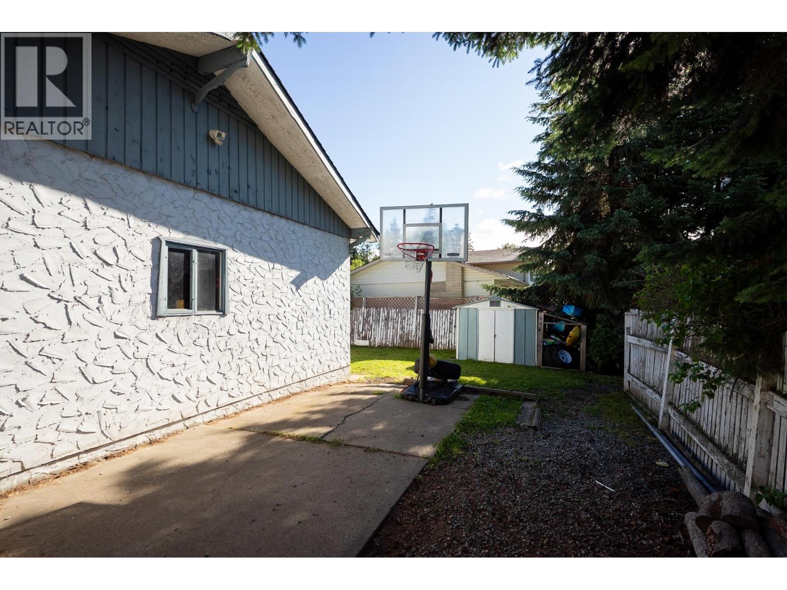 5590 Simon Fraser Avenue Property Photo 31