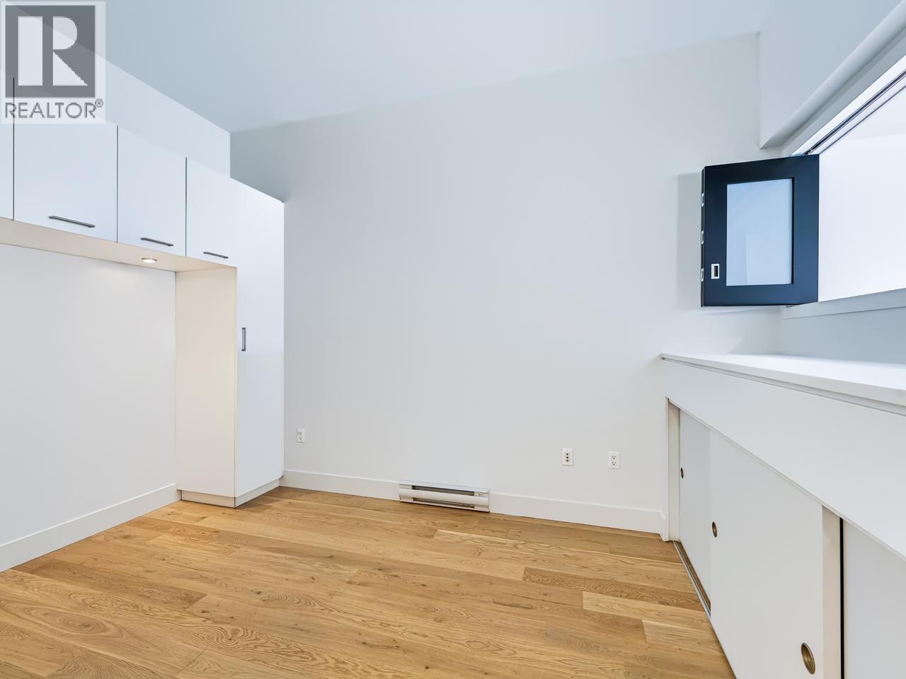 212 220 Salter Street Property Photo 21