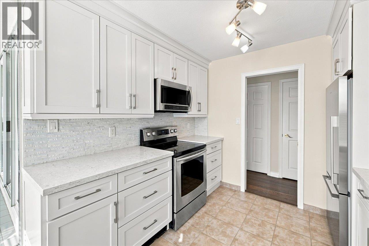 901 5425 Yew Street Property Photo 15