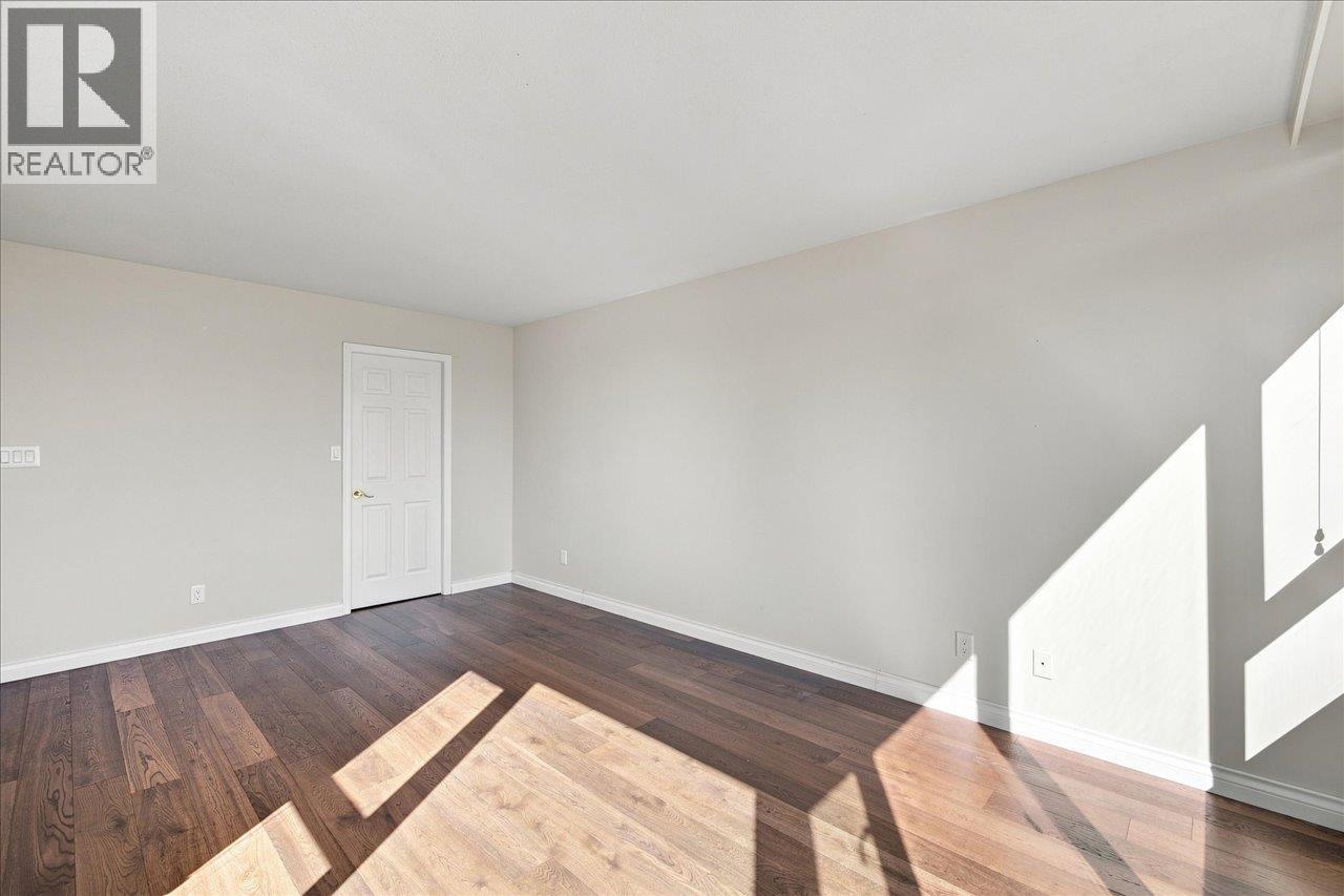 901 5425 Yew Street Property Photo 23