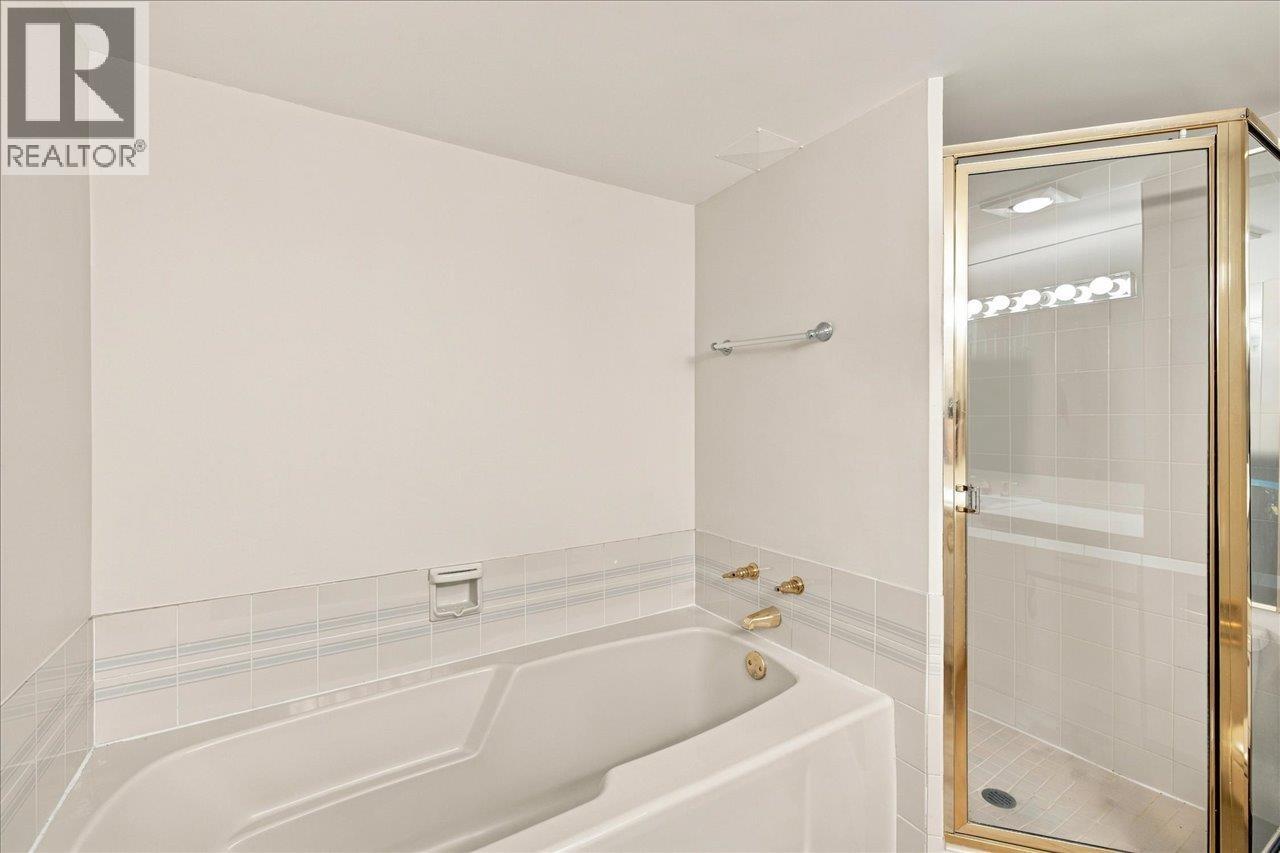 901 5425 Yew Street Property Photo 26