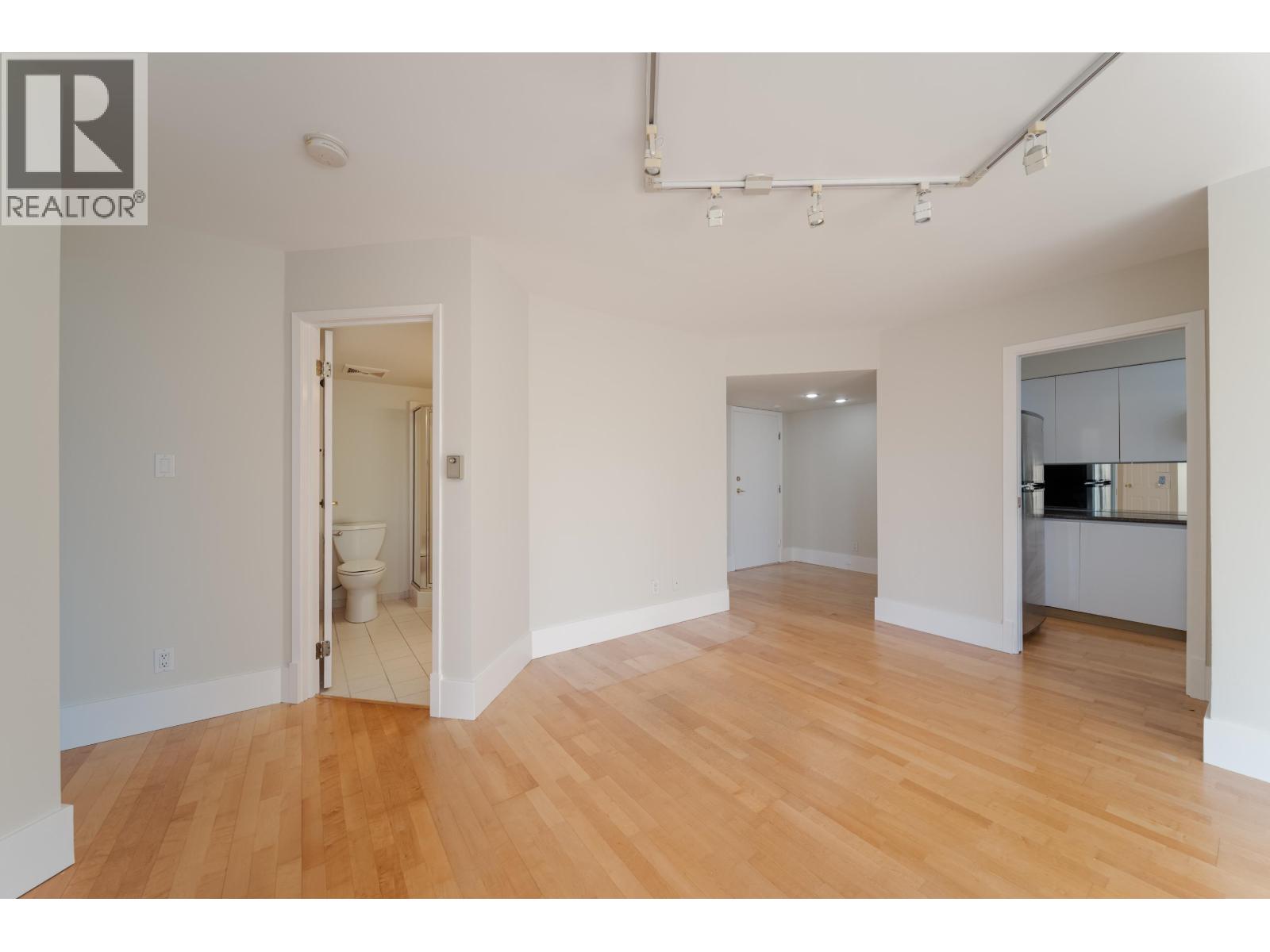 905 1010 Burnaby Street Property Photo 10
