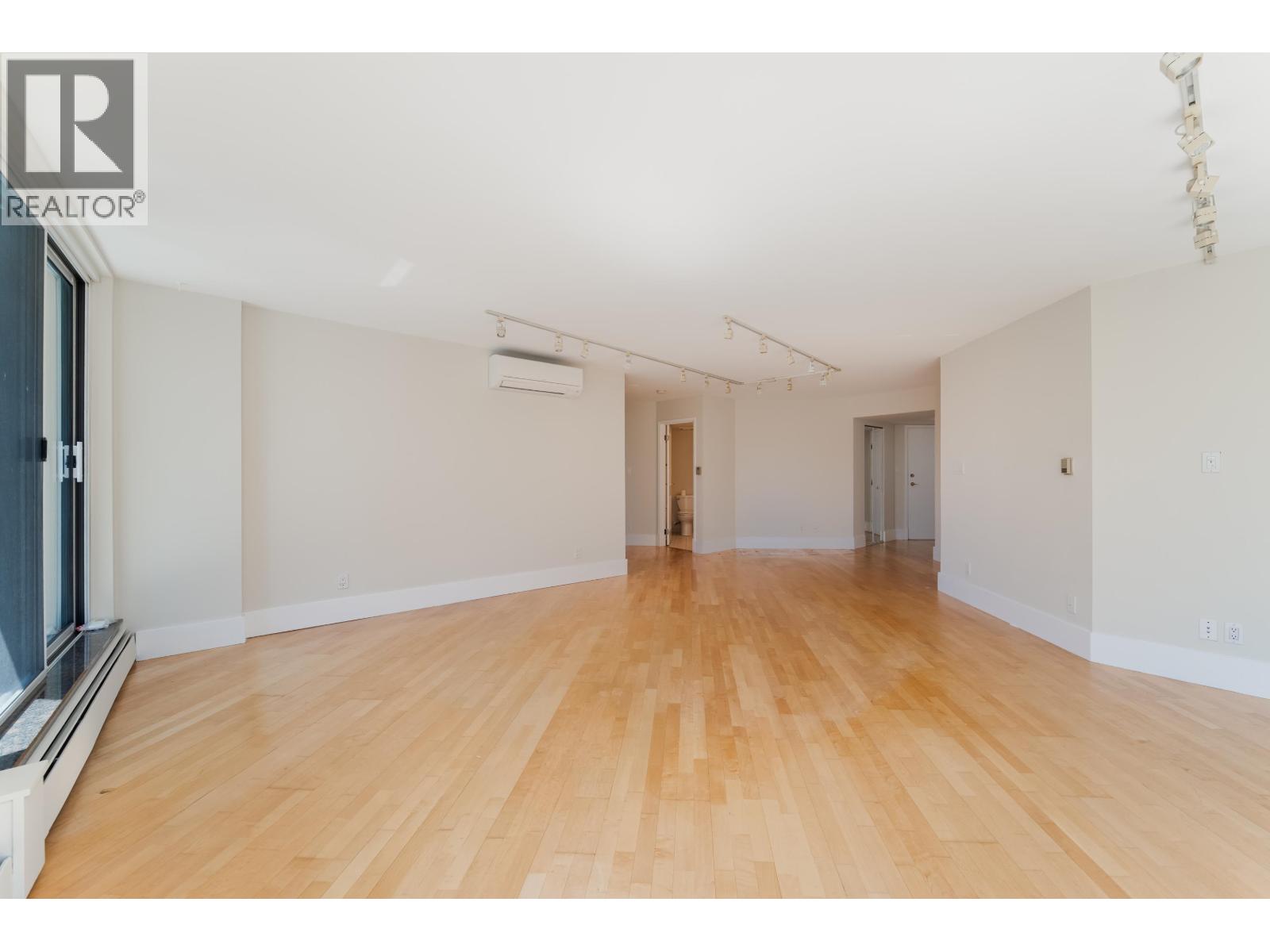 905 1010 Burnaby Street Property Photo 16