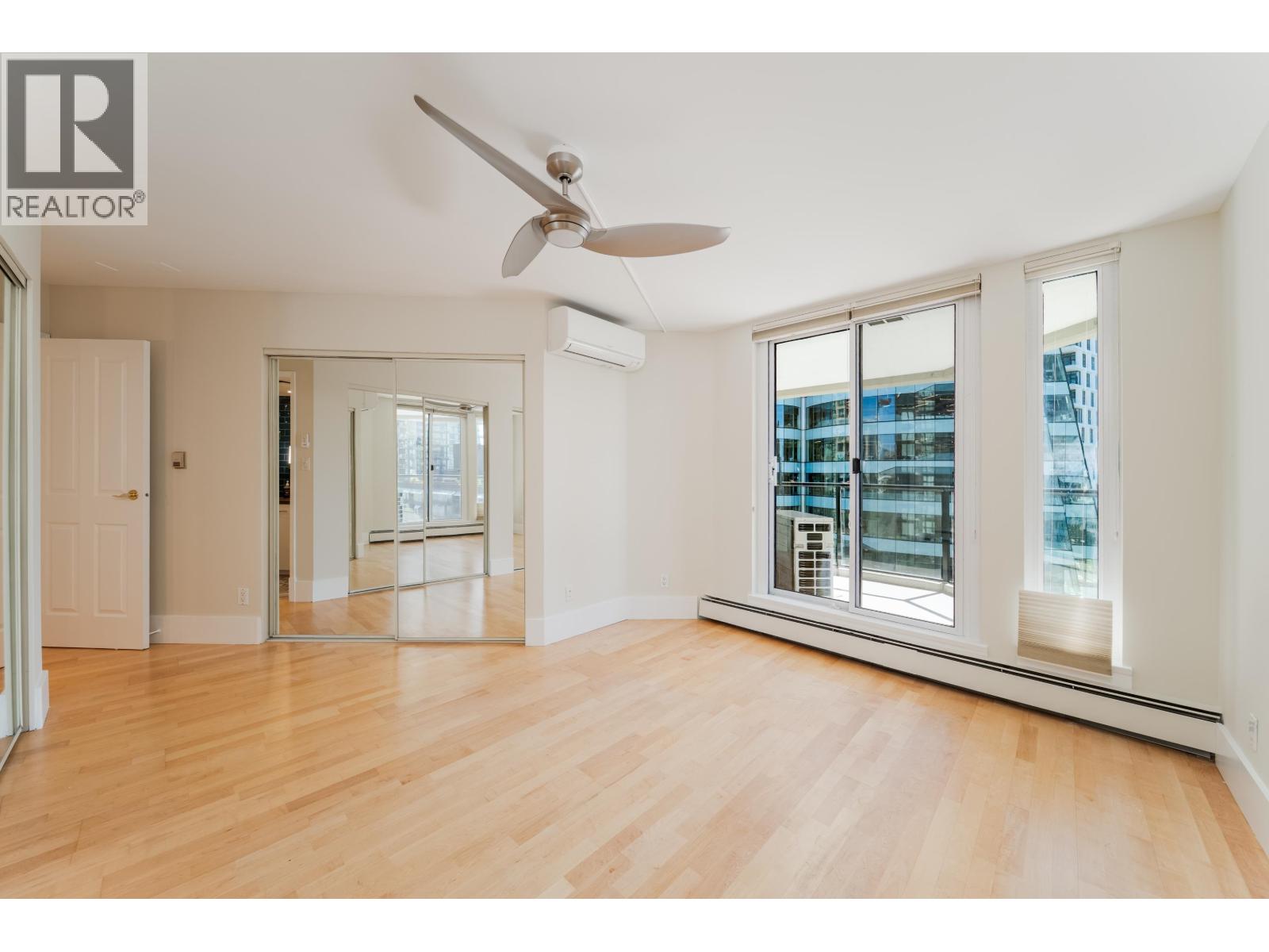 905 1010 Burnaby Street Property Photo 23