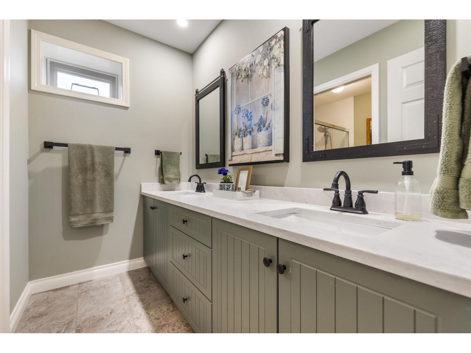 21095 44 Avenue Property Photo 23