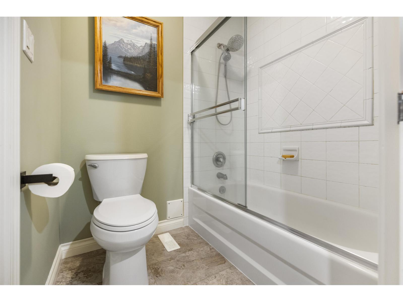 21095 44 Avenue Property Photo 24