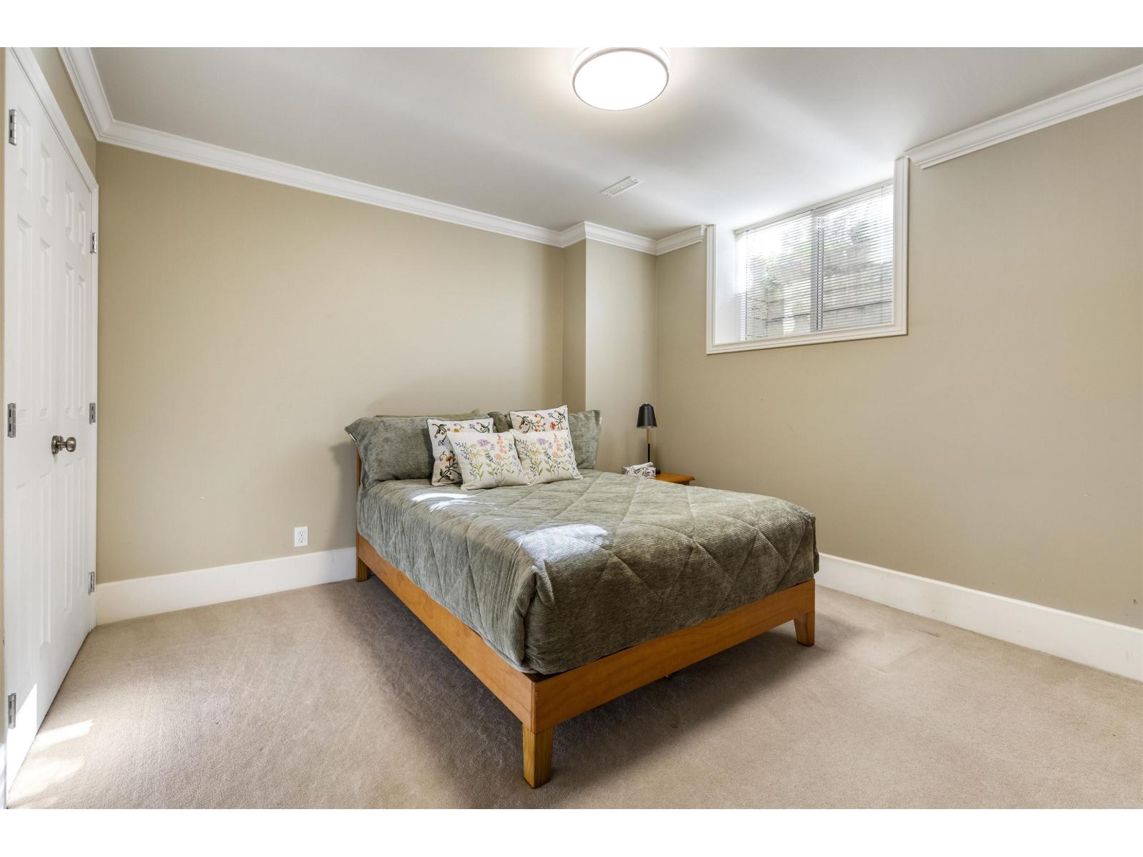 21095 44 Avenue Property Photo 27