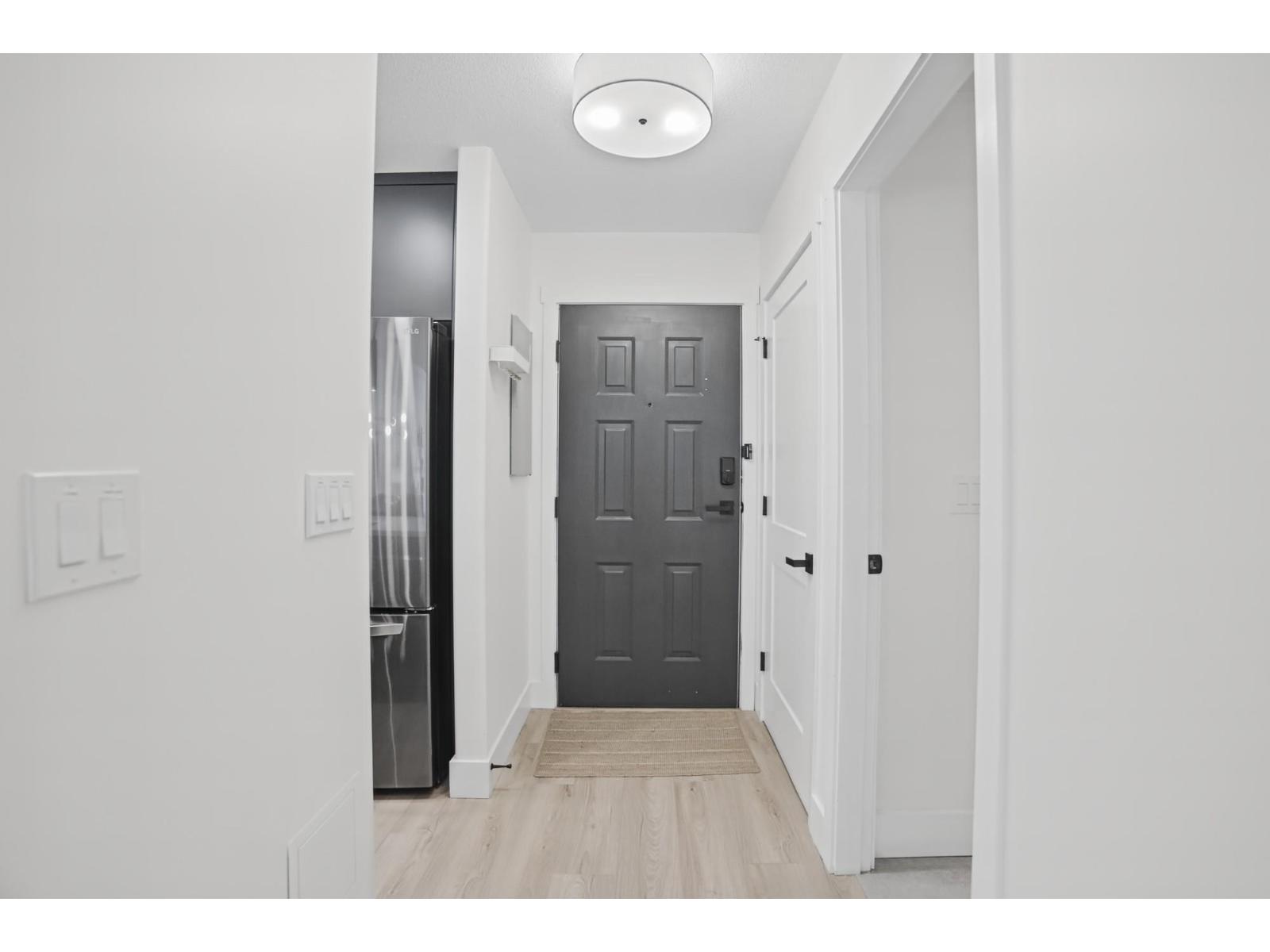 328 Esplanade Avenue #412 Property Photo 4