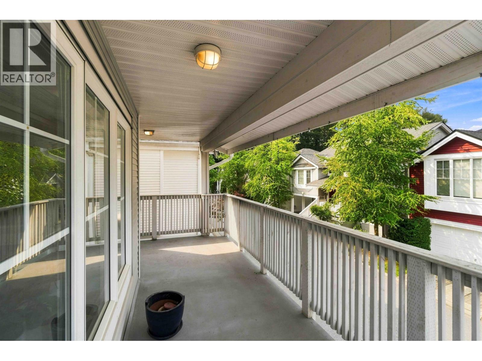 313 3000 Riverbend Drive Property Photo 11