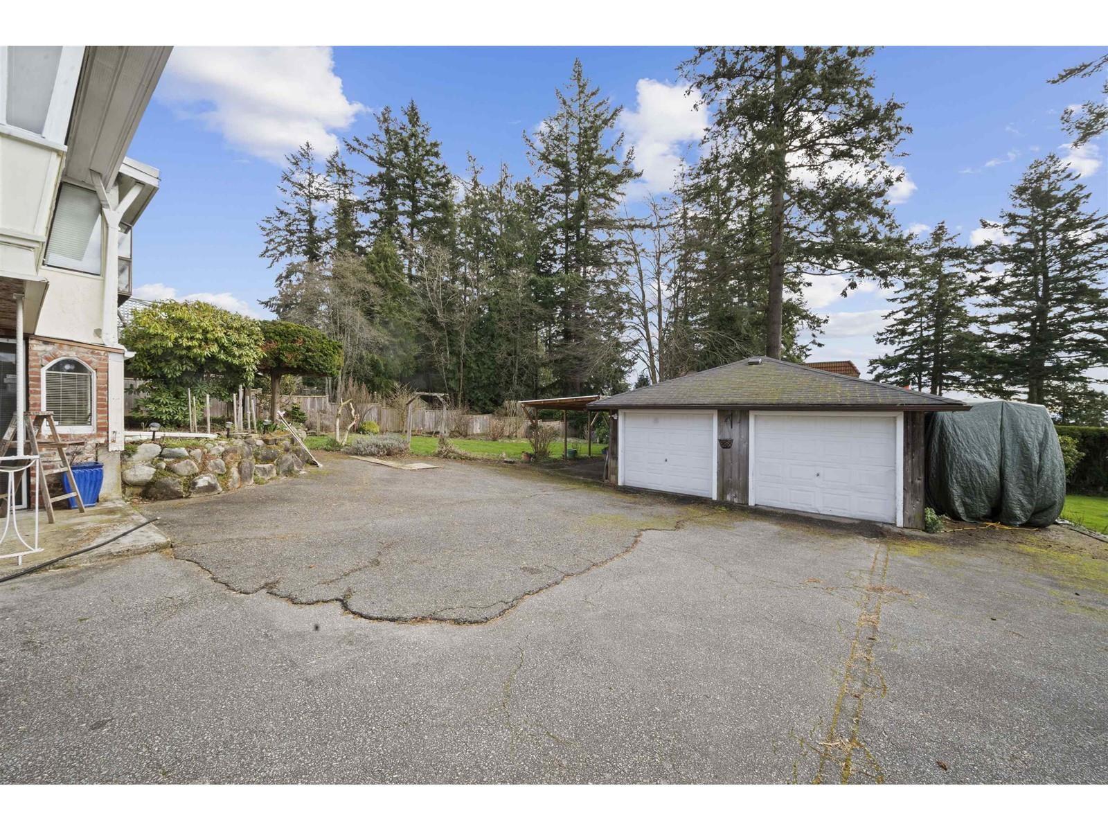 14862 Thrift Avenue Property Photo 3
