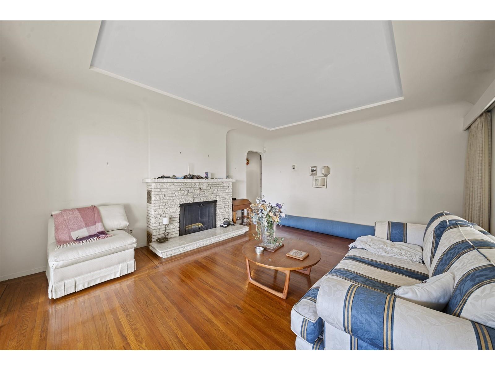 14862 Thrift Avenue Property Photo 5