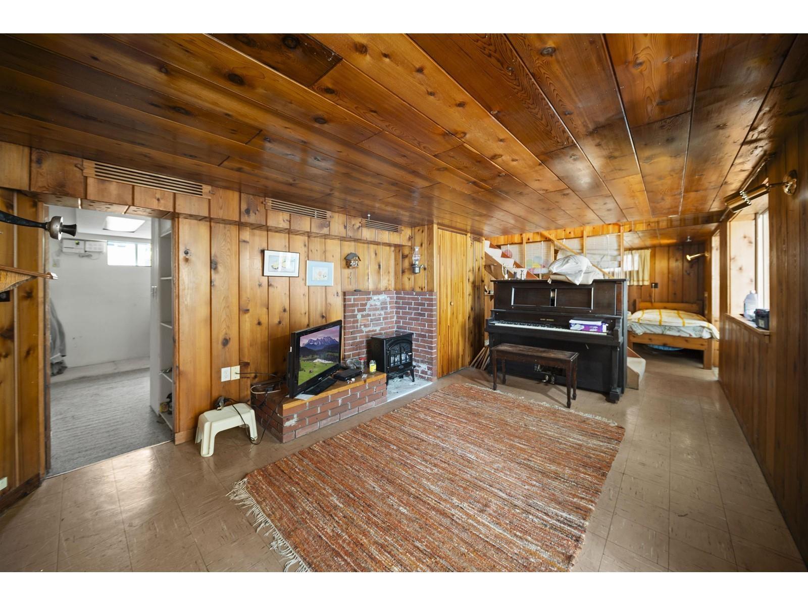14862 Thrift Avenue Property Photo 23