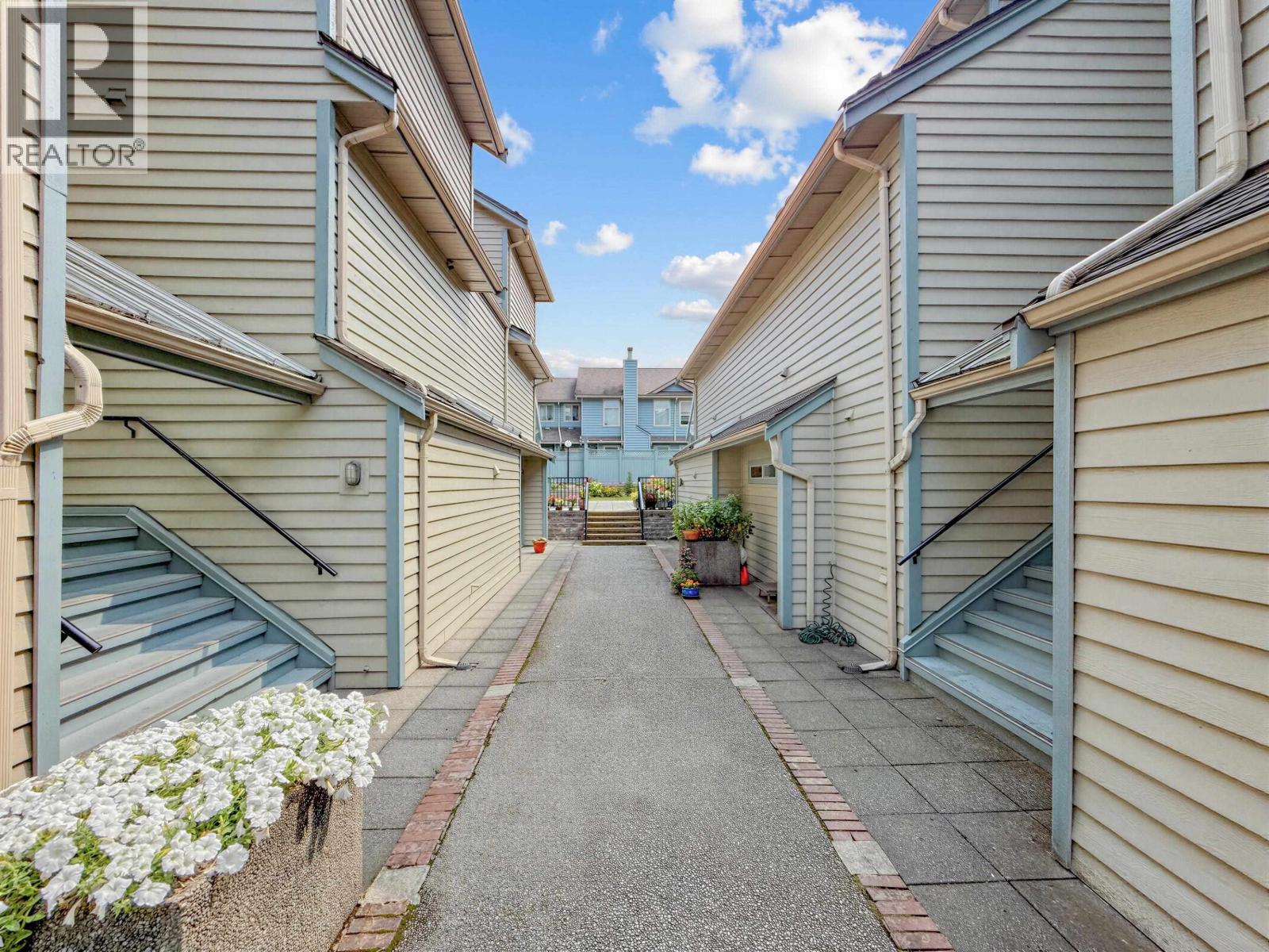 10 7110 Barnet Road Property Photo 20