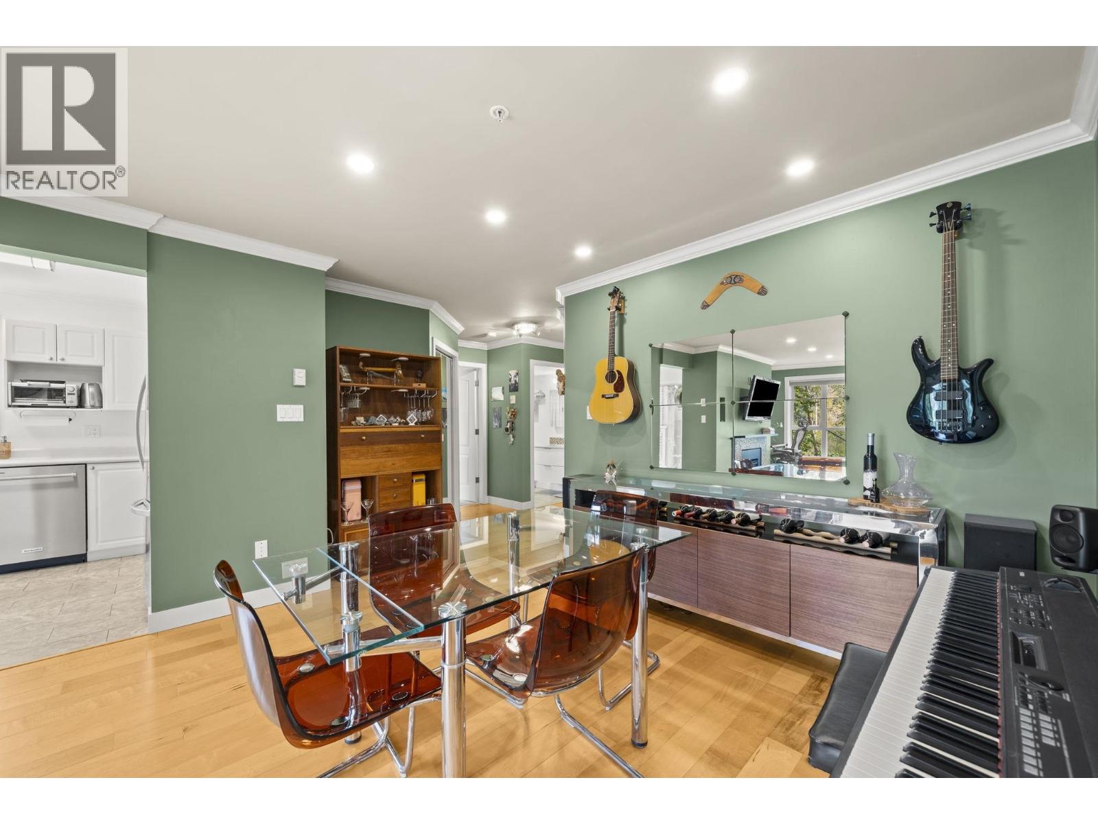 217 2551 Parkview Lane Property Photo 8