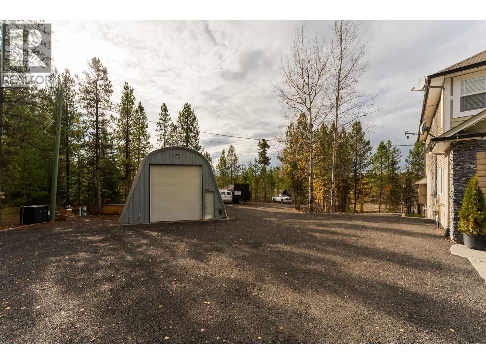 10155 Skylark Road Property Photo 3