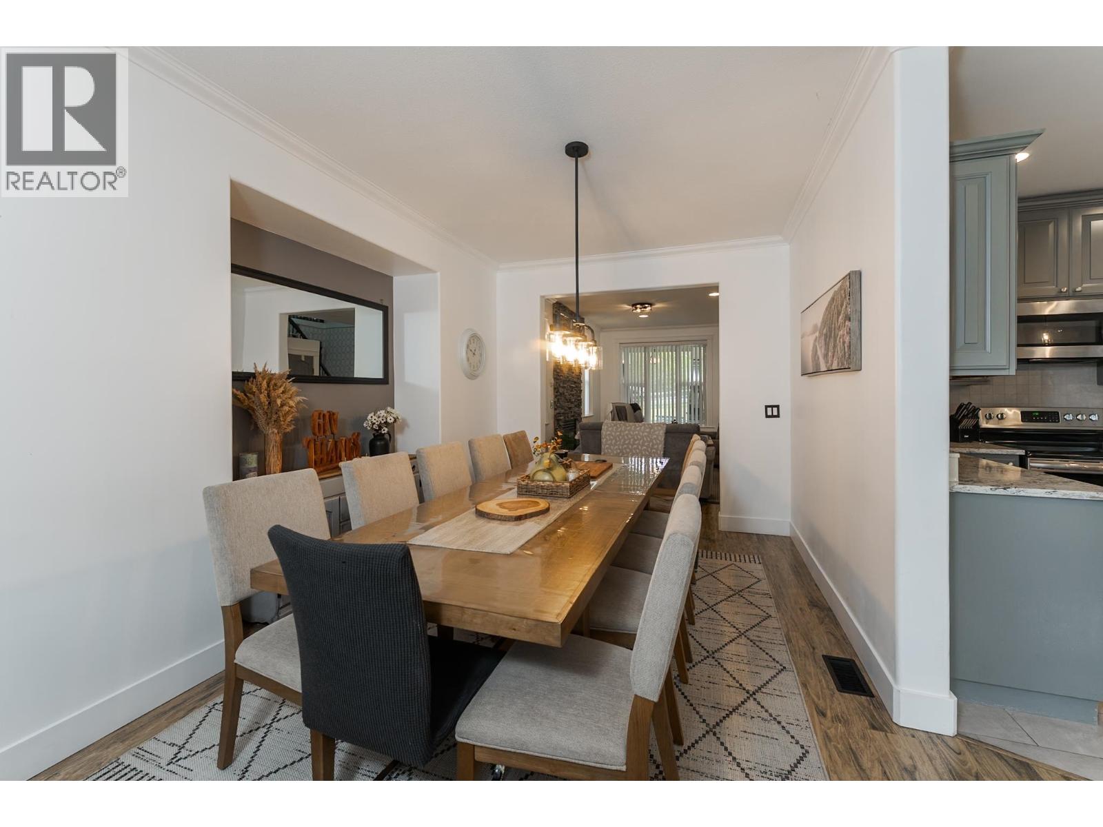 10155 Skylark Road Property Photo 10
