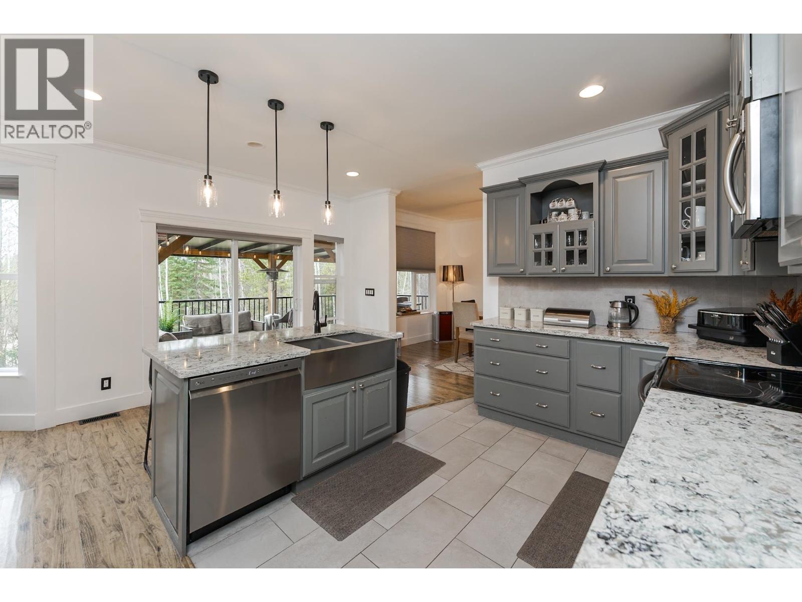 10155 Skylark Road Property Photo 12