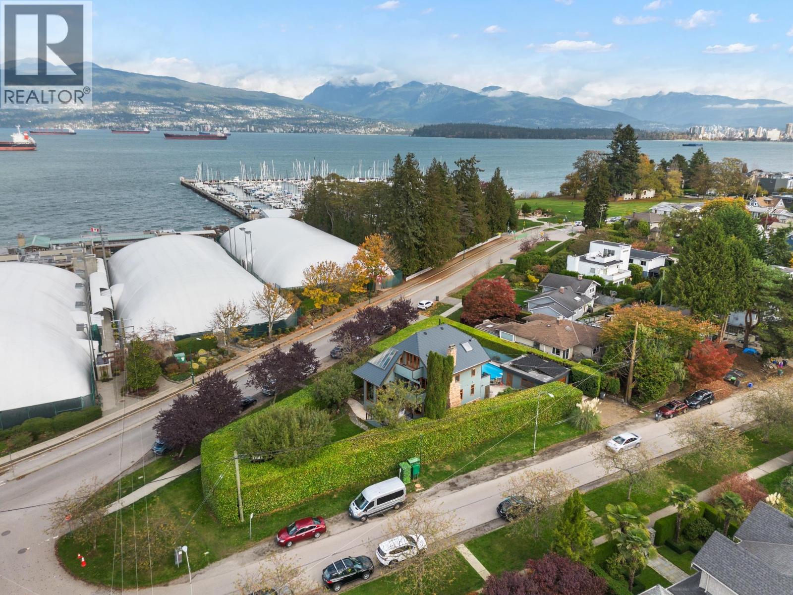 3850 Point Grey Road Property Photo 5