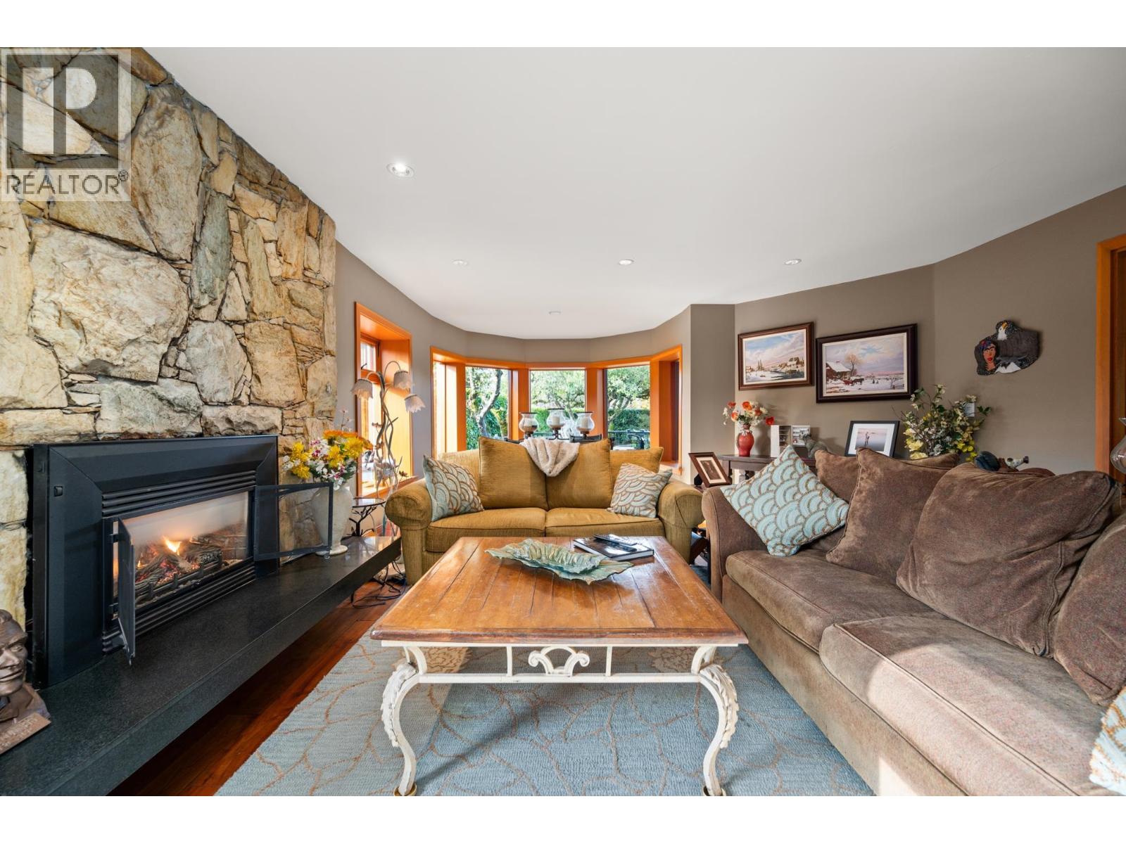 3850 Point Grey Road Property Photo 12