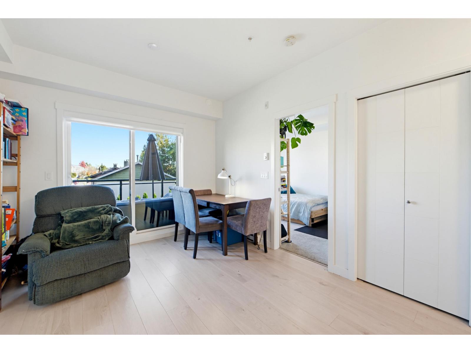 215 5504 Brydon Crescent Property Photo 22