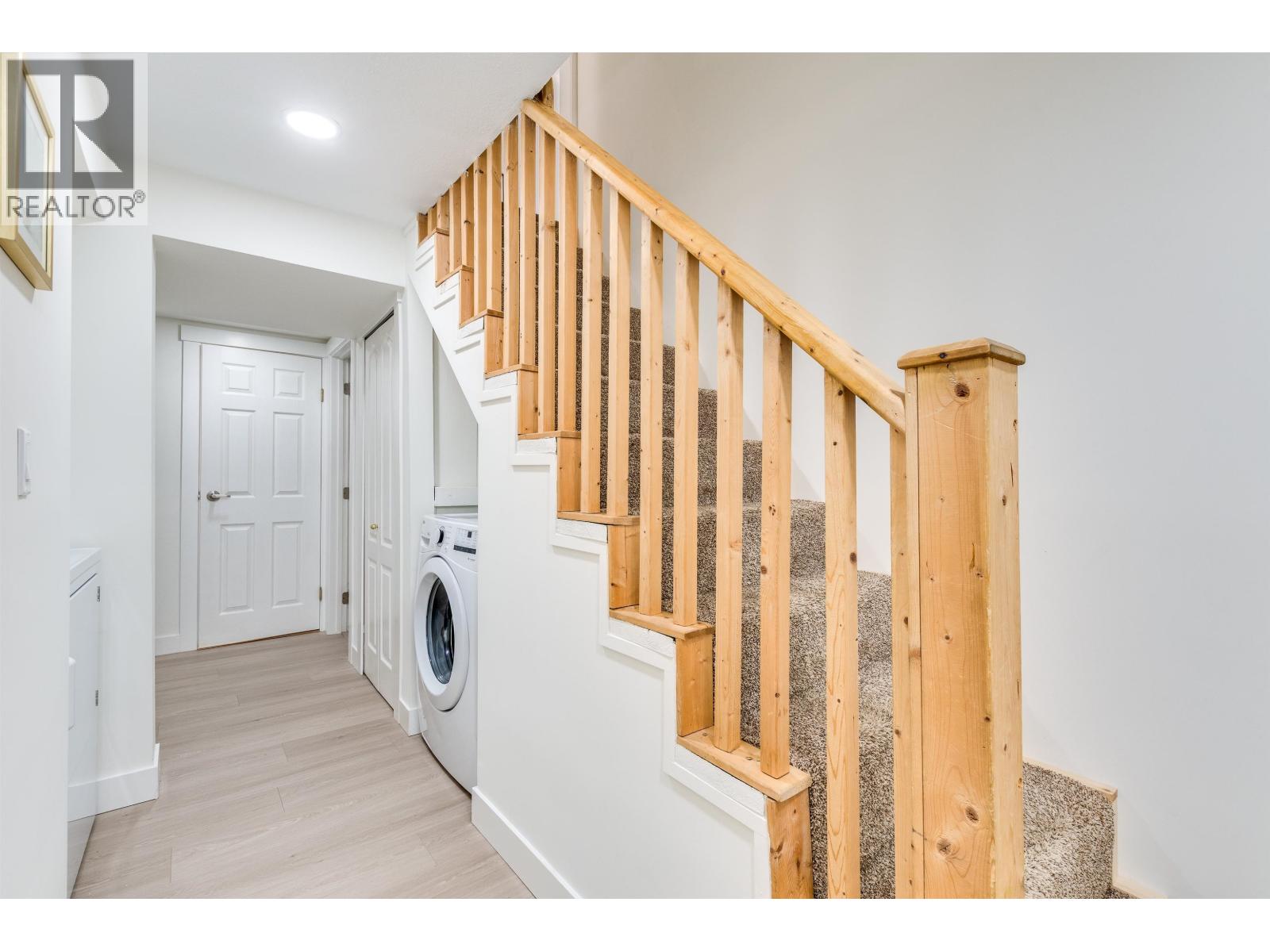 2155 Rindall Avenue Property Photo 19