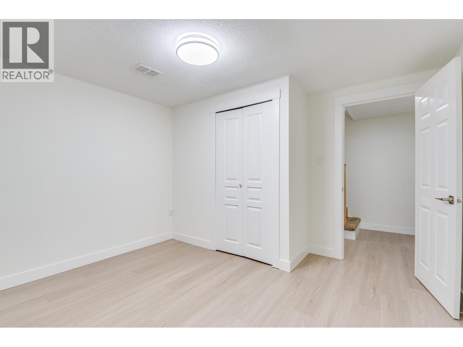 2155 Rindall Avenue Property Photo 24