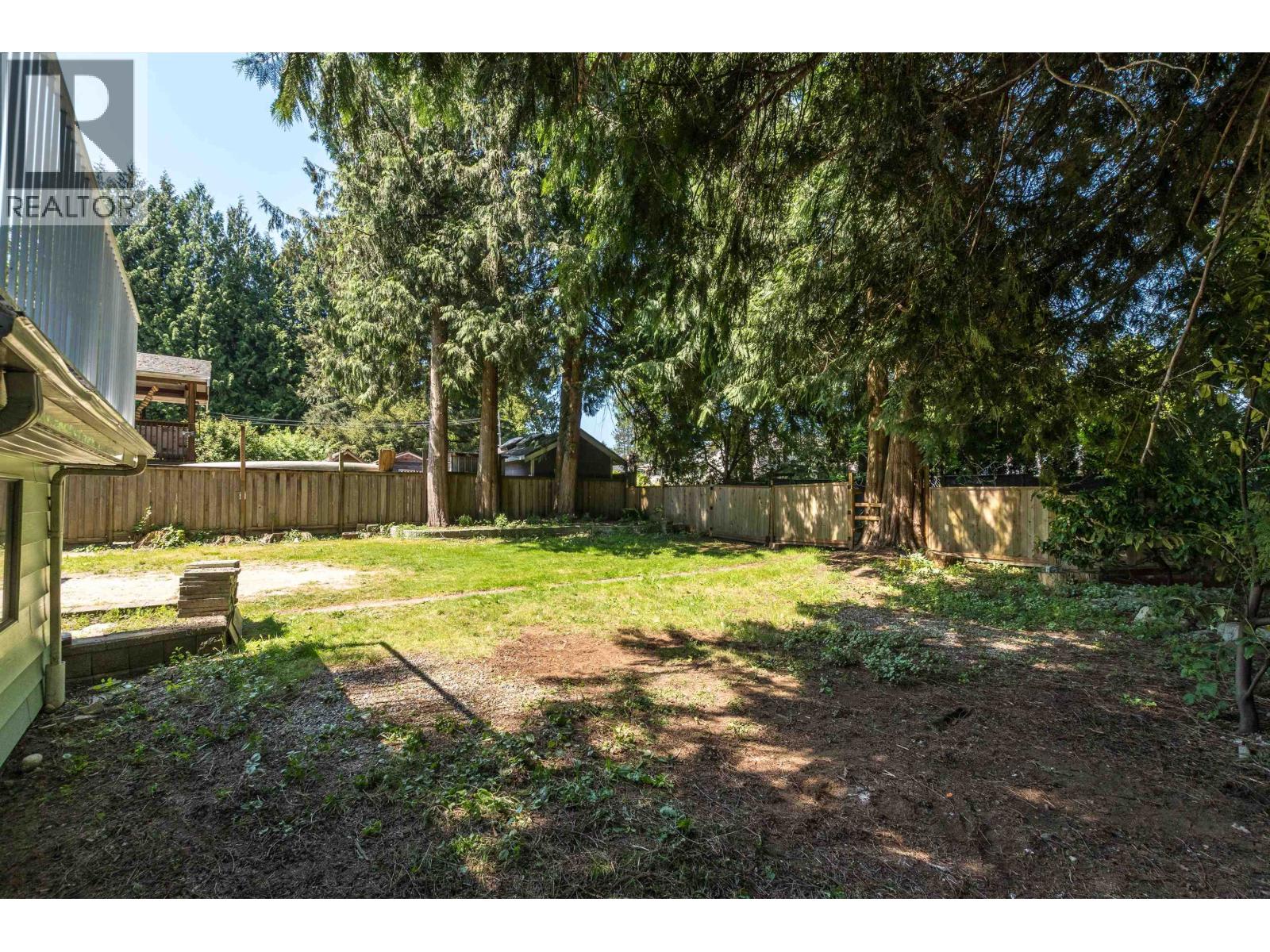 2155 Rindall Avenue Property Photo 28