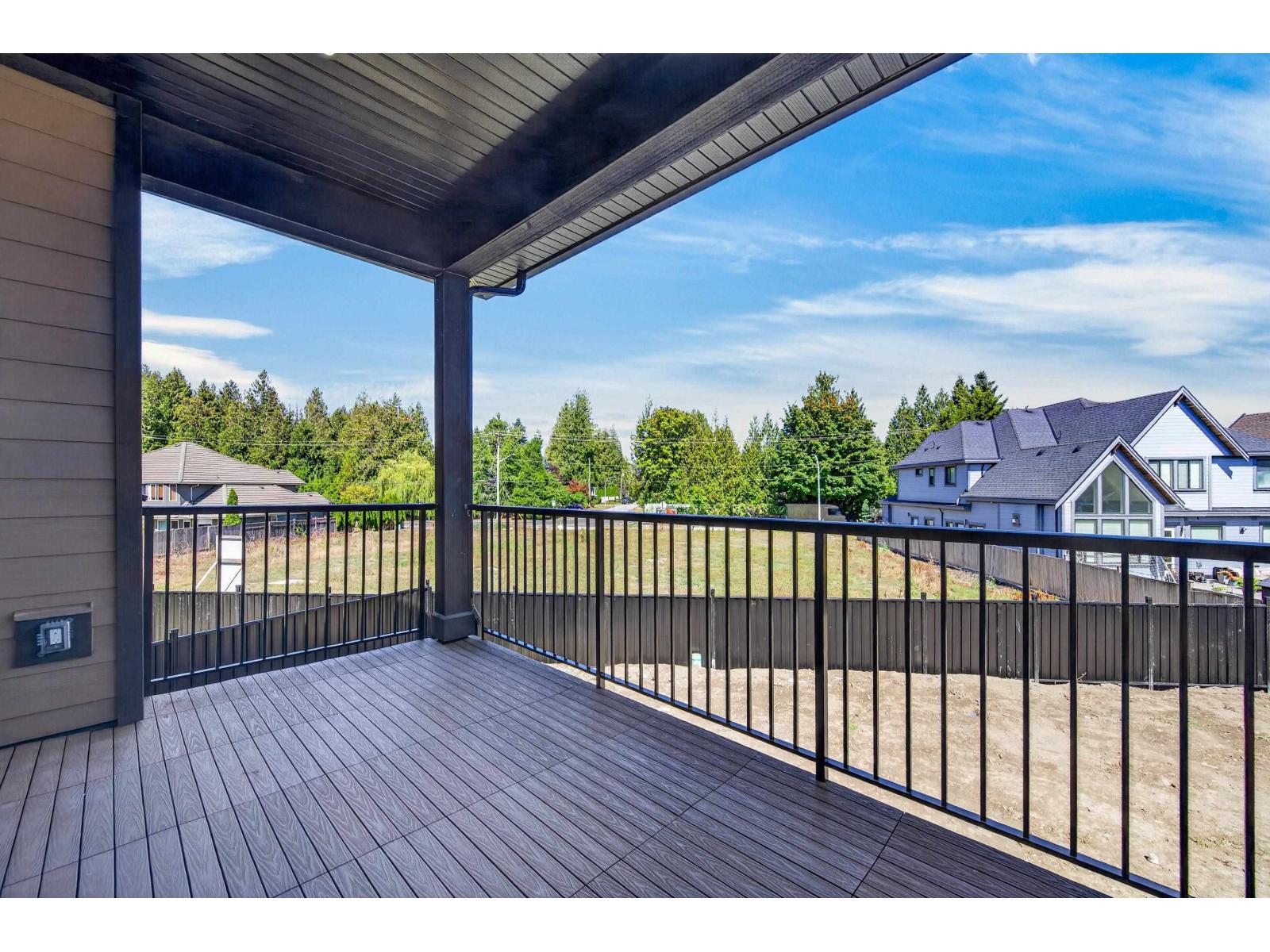 102 15871 111a Avenue Property Photo 12