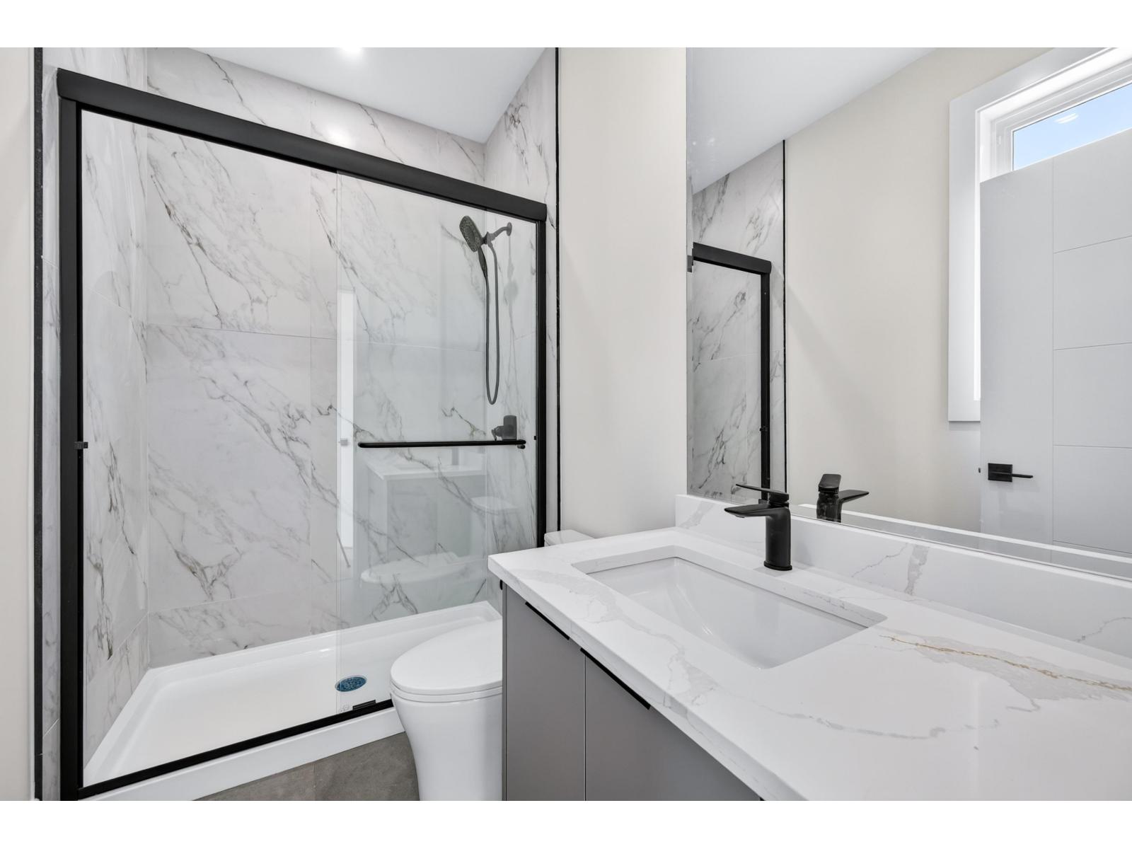 102 15871 111a Avenue Property Photo 32