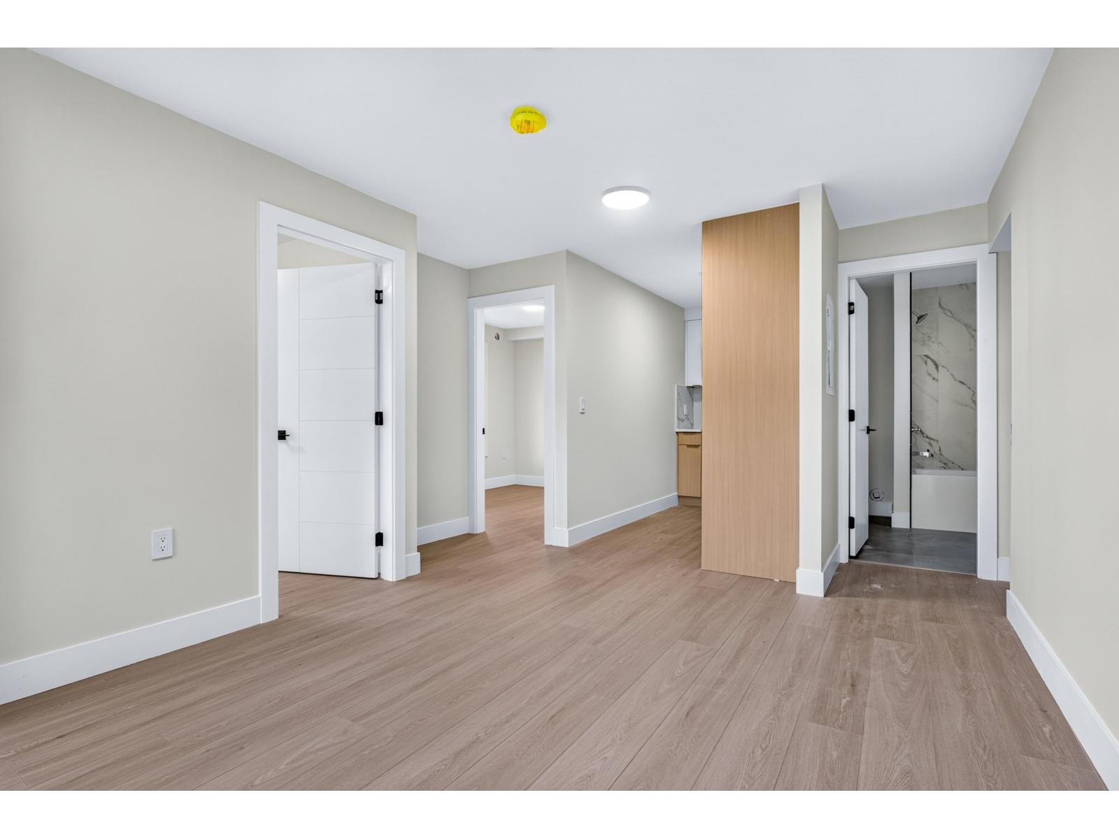 102 15871 111a Avenue Property Photo 36