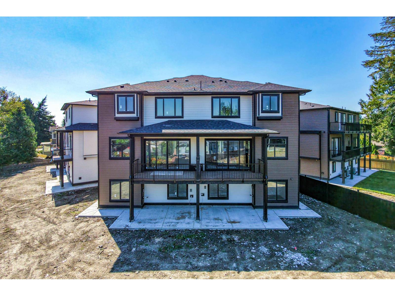 102 15871 111a Avenue Property Photo 38