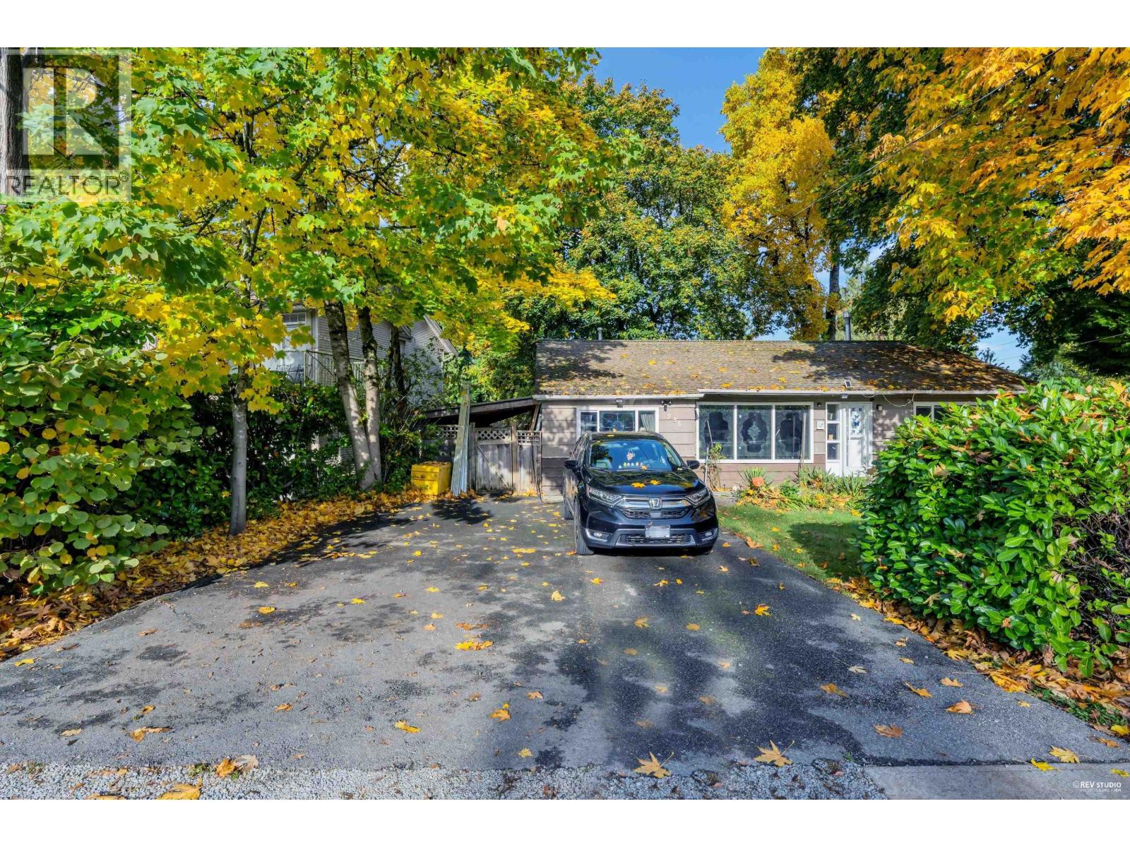 735 LEA AVENUE Property Photo 1