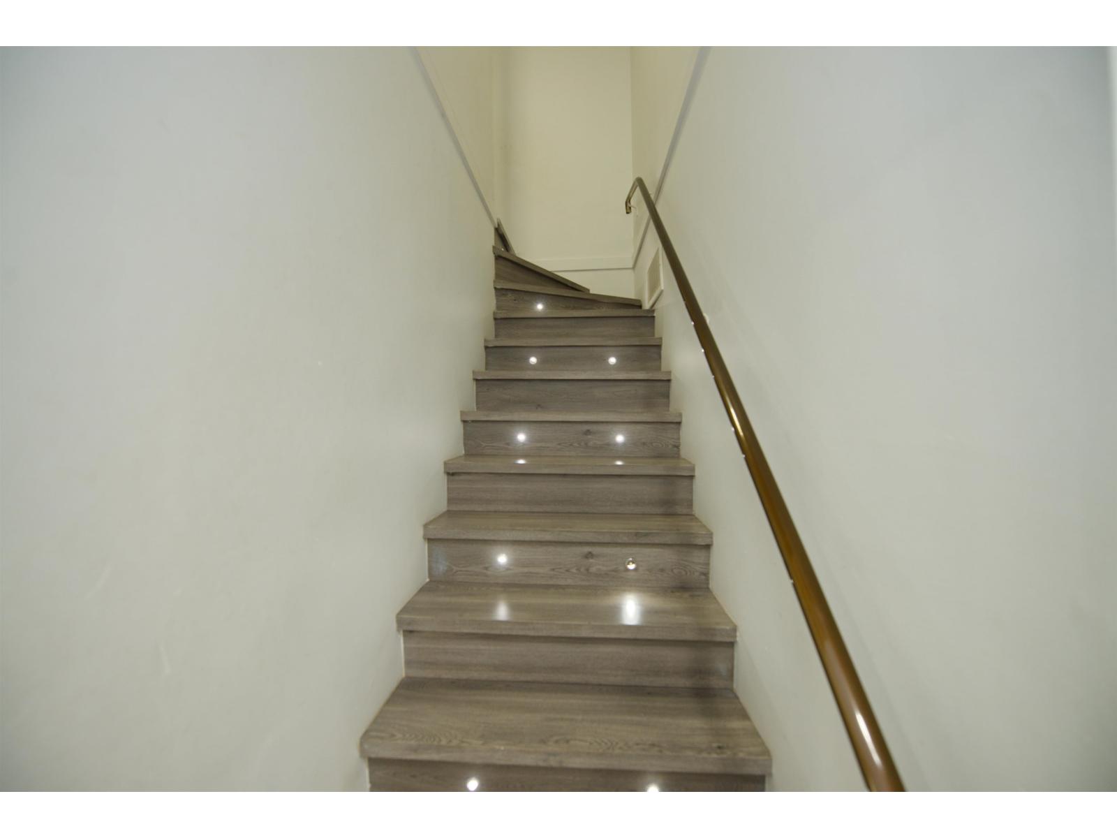 7681 125 Street Property Photo 27