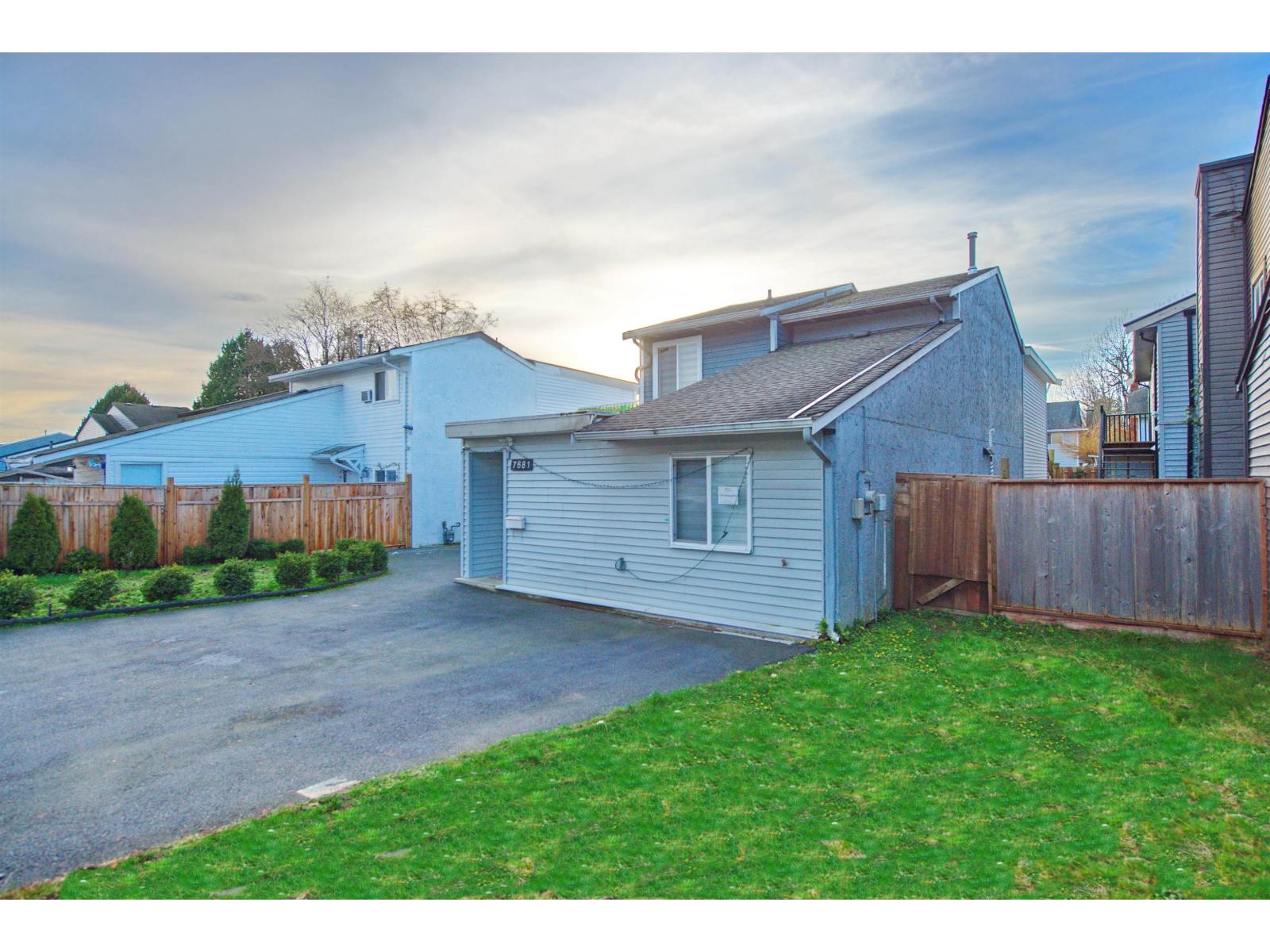 7681 125 Street Property Photo 32