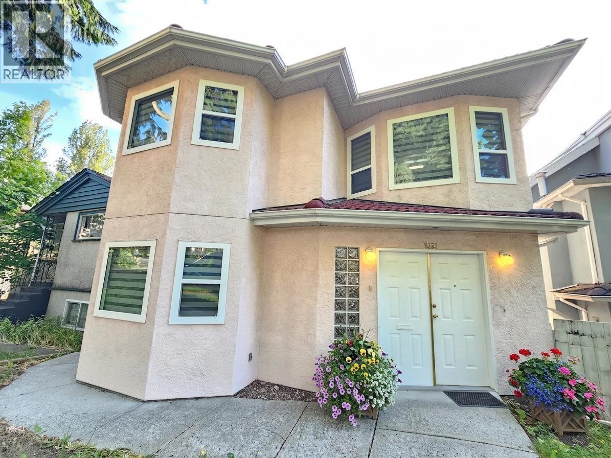 5521 Dundee Street Property Photo 1