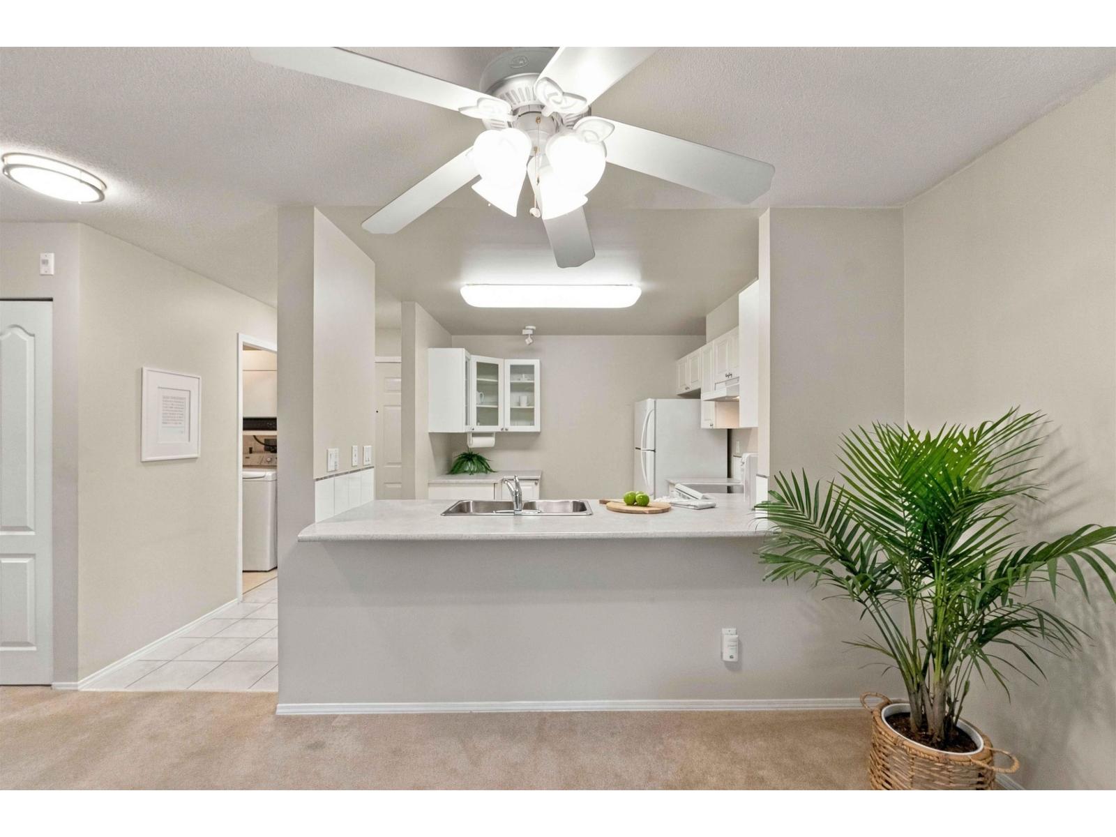 312 15140 108 Avenue Property Photo 6