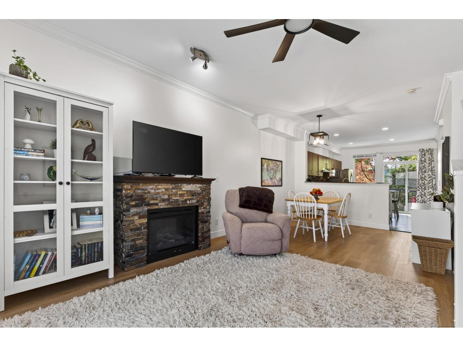 3 16772 61 Avenue Property Photo 16
