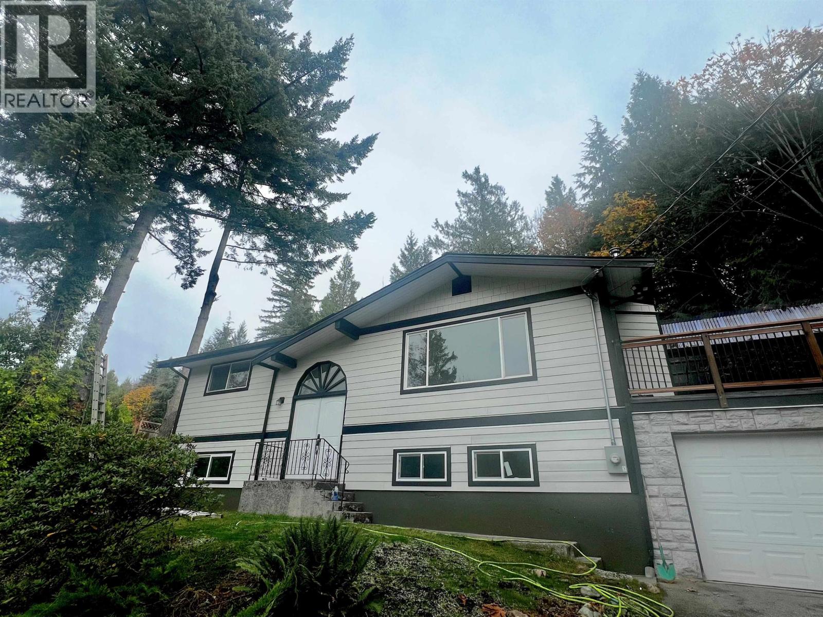 2258 SKYLINE DRIVE Property Photo 1