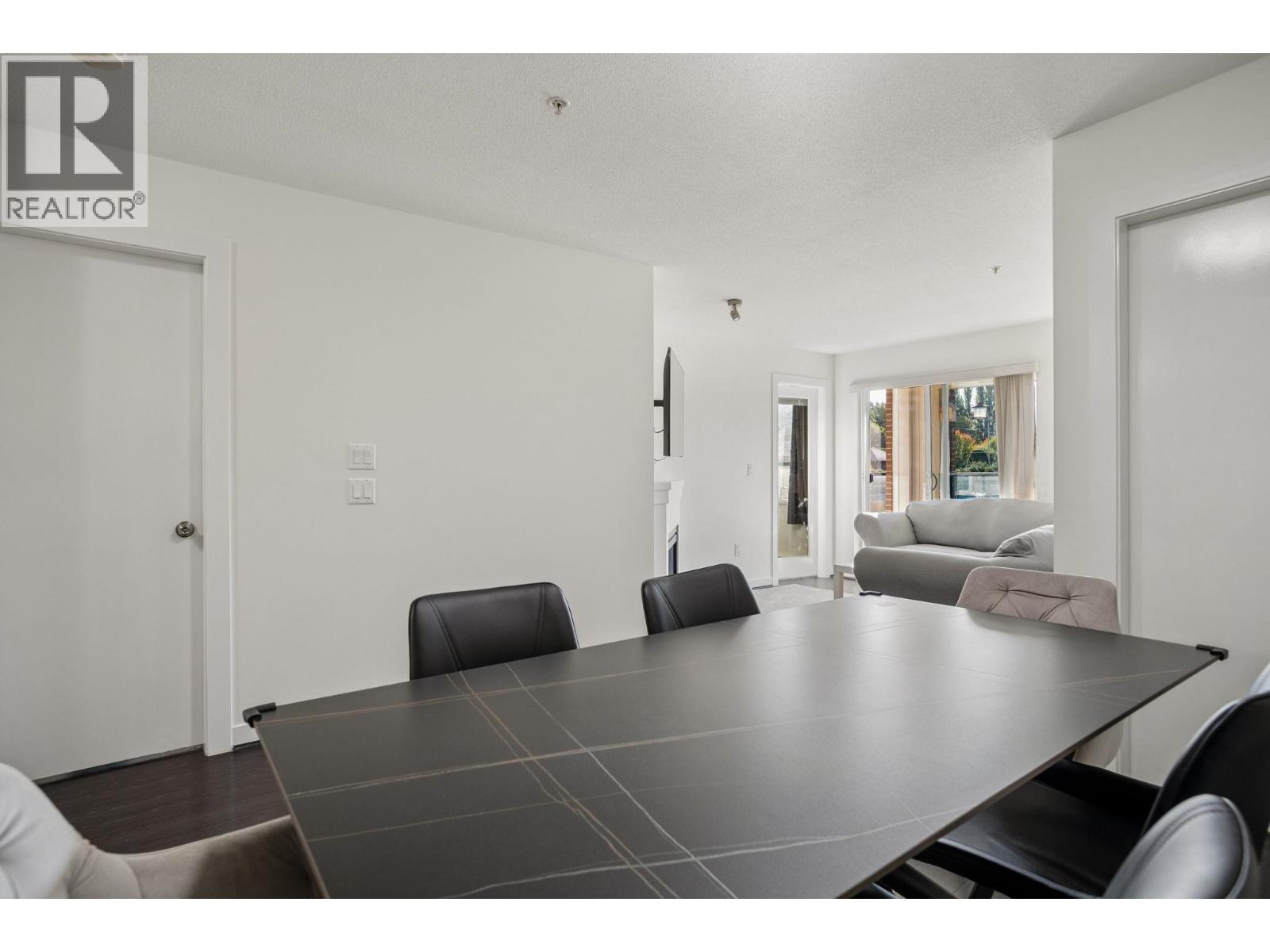123 6828 Eckersley Road Property Photo 9