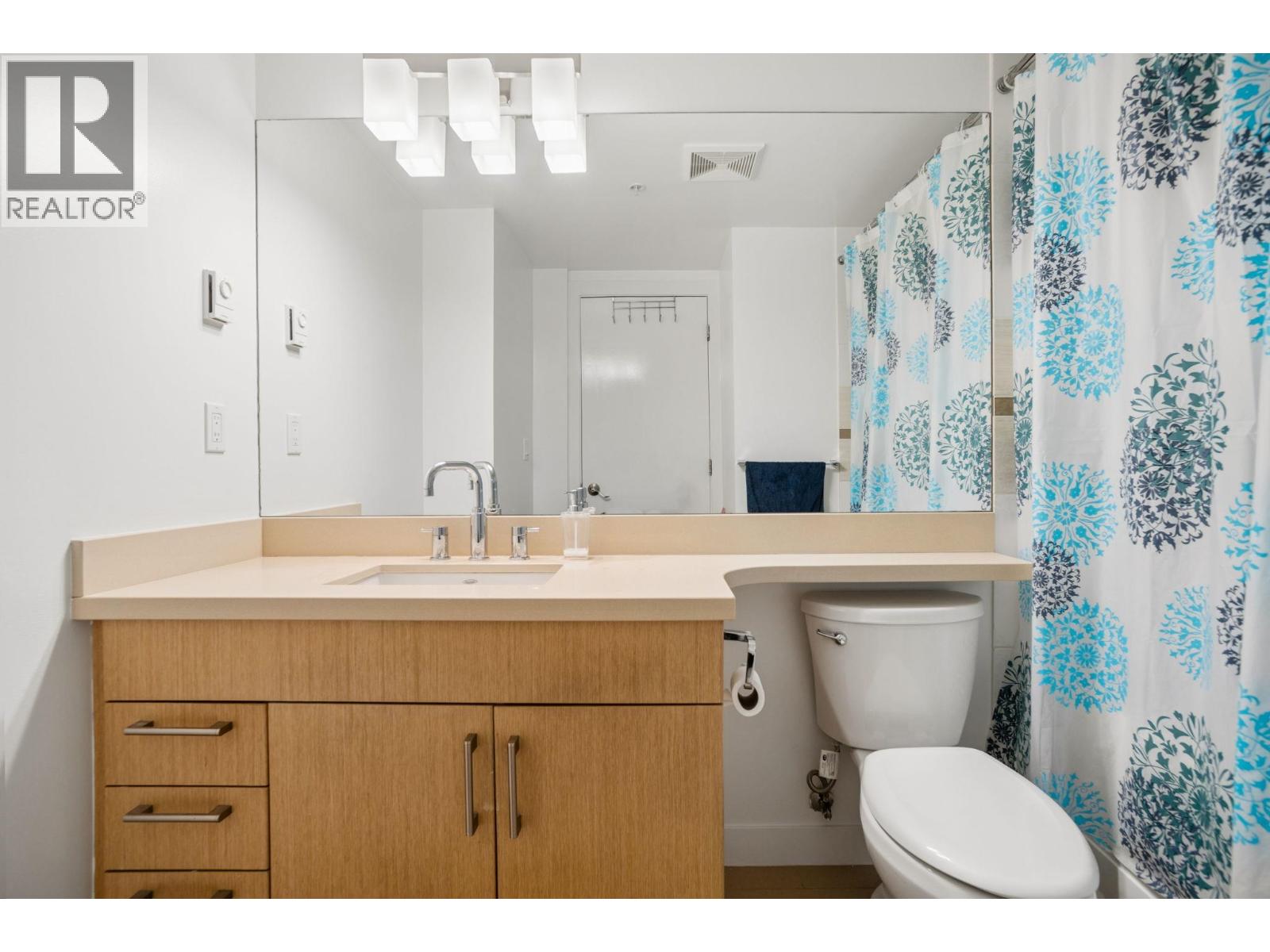 123 6828 Eckersley Road Property Photo 17