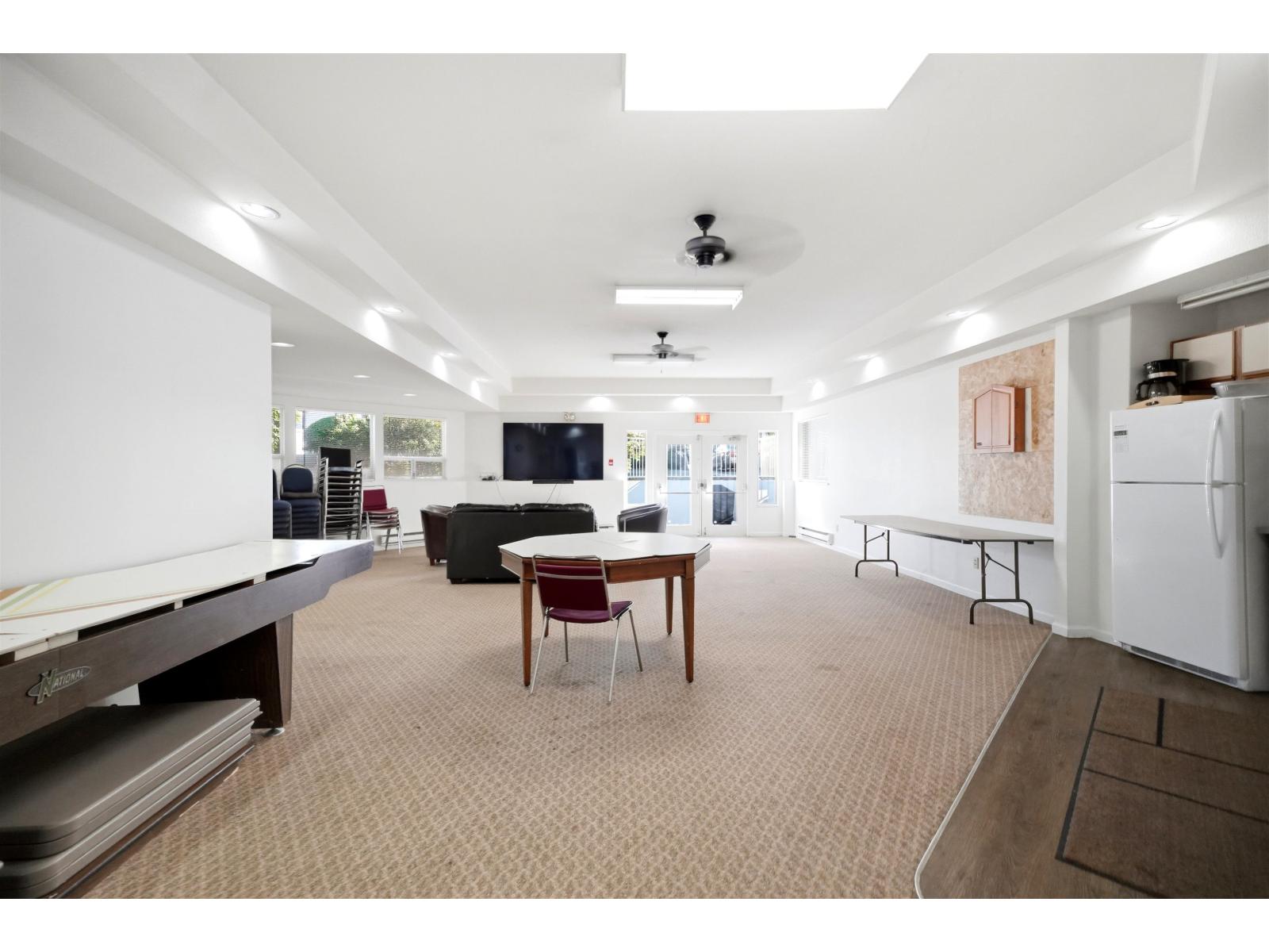 55 9281 122 Street Property Photo 24