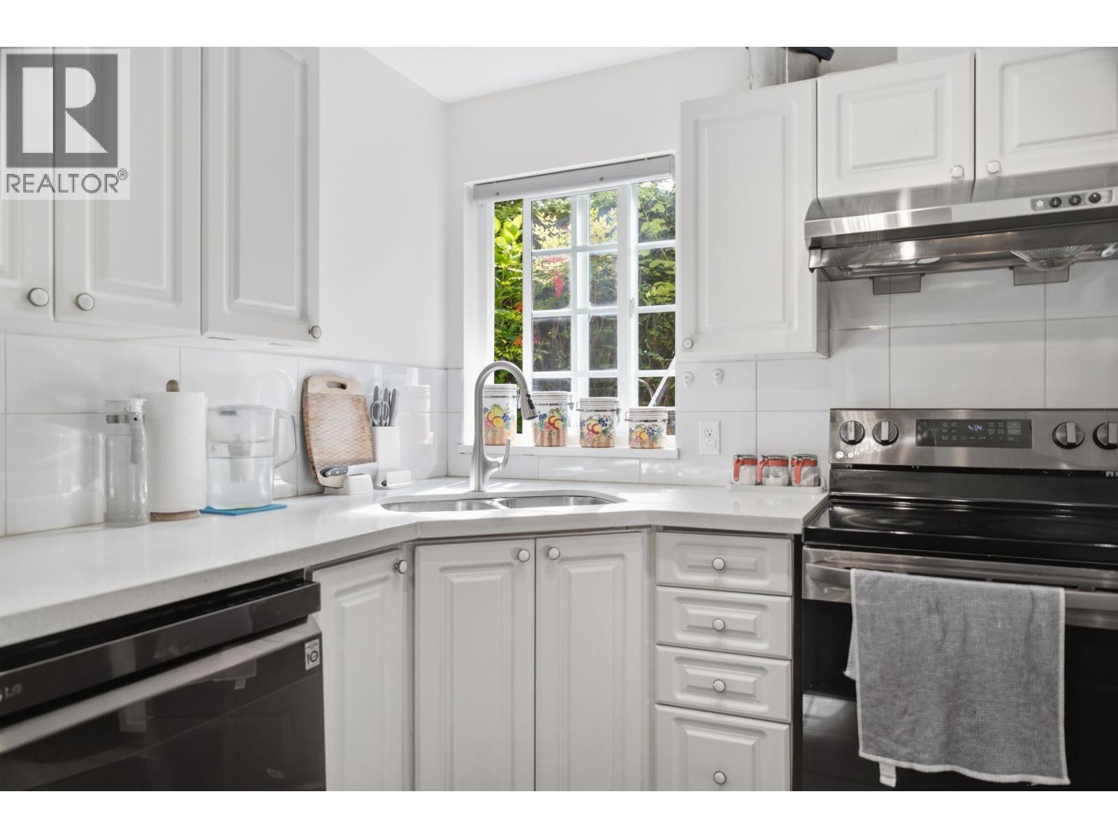 107 5788 Vine Street Property Photo 7