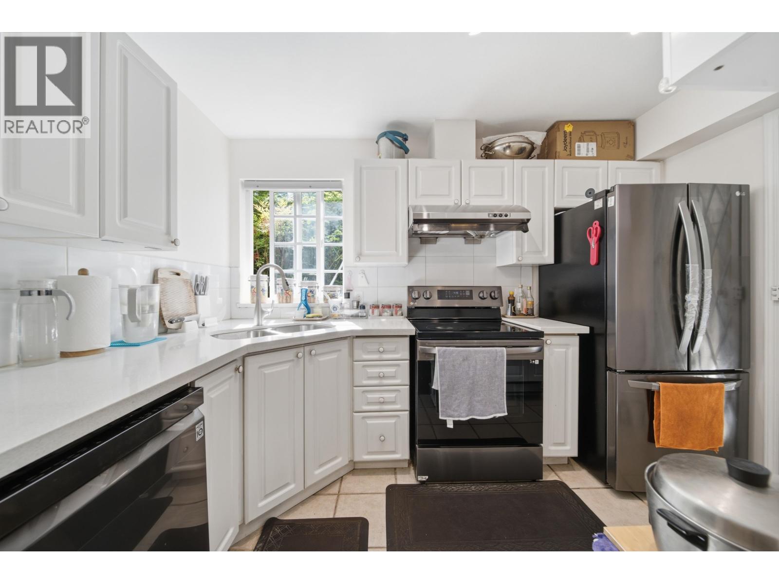 107 5788 Vine Street Property Photo 8