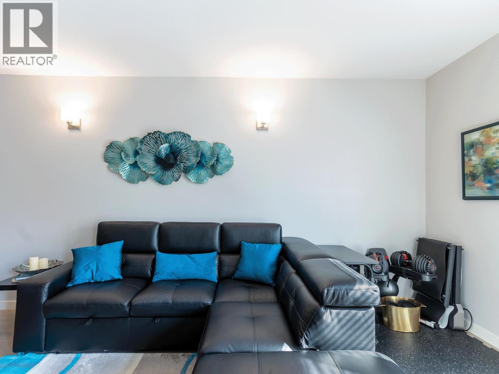 207 2267 Pitt River Road Property Photo 16